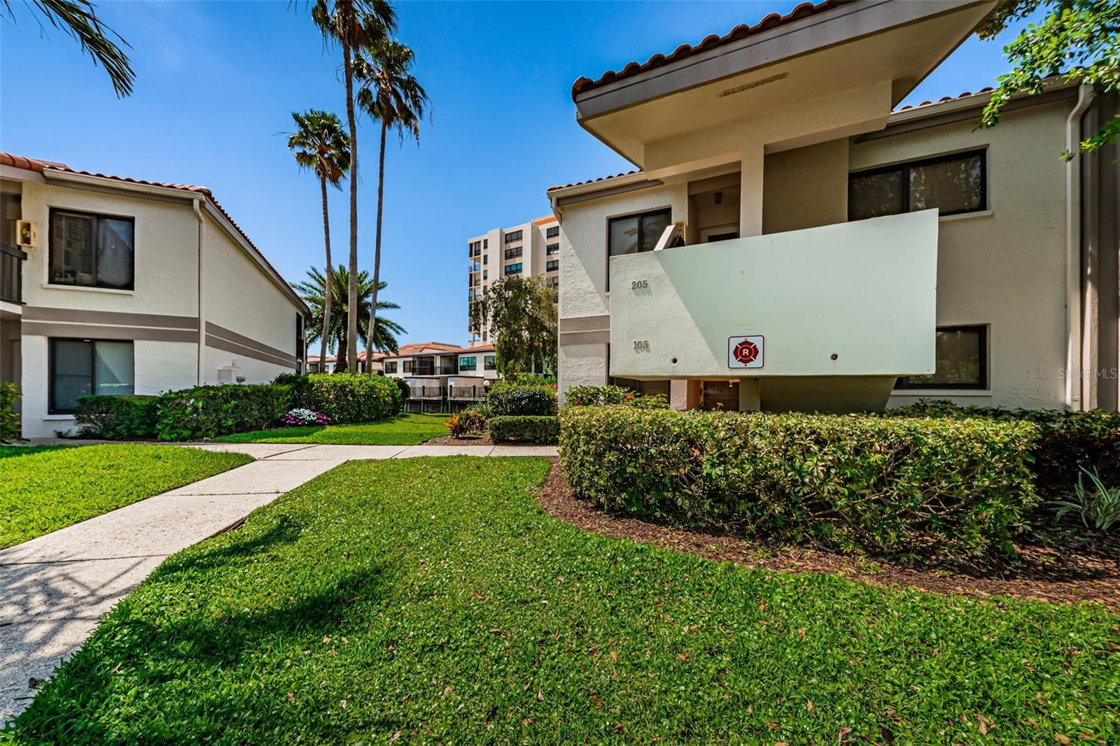 U8238569 Property Photo 12