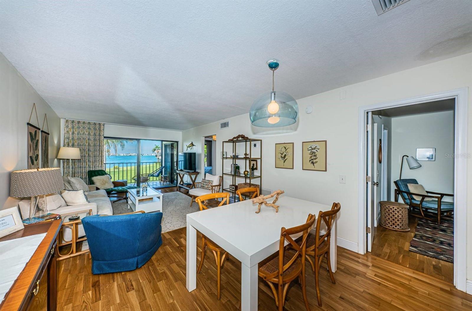 6295 Bahia Del Mar Cir #216 Property Photo 8