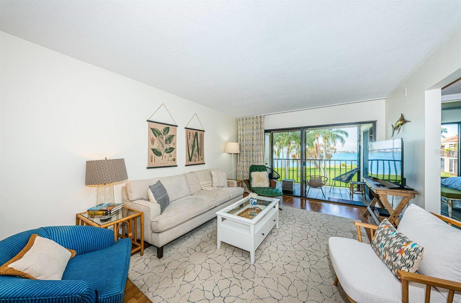 6295 Bahia Del Mar Cir #216 Property Photo 9