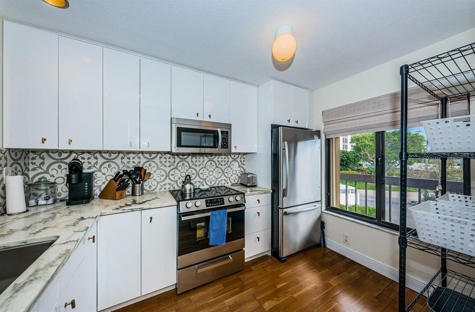 6295 Bahia Del Mar Cir #216 Property Photo 10