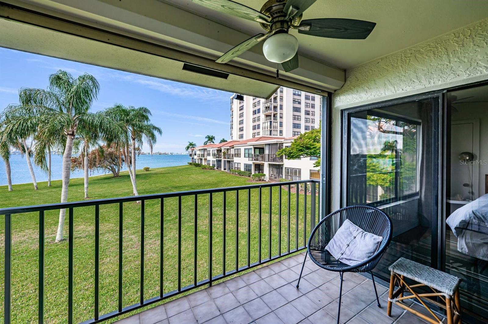 6295 Bahia Del Mar Cir #216 Property Photo 13