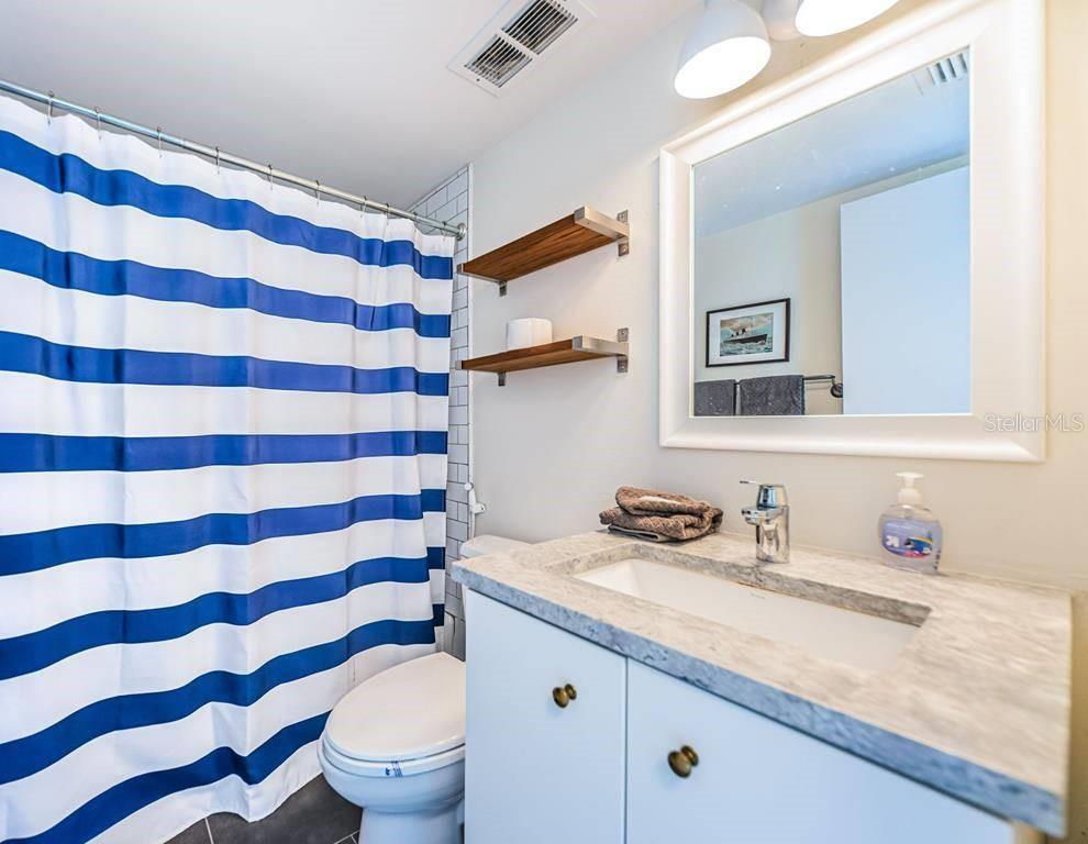 6295 Bahia Del Mar Cir #216 Property Photo 16