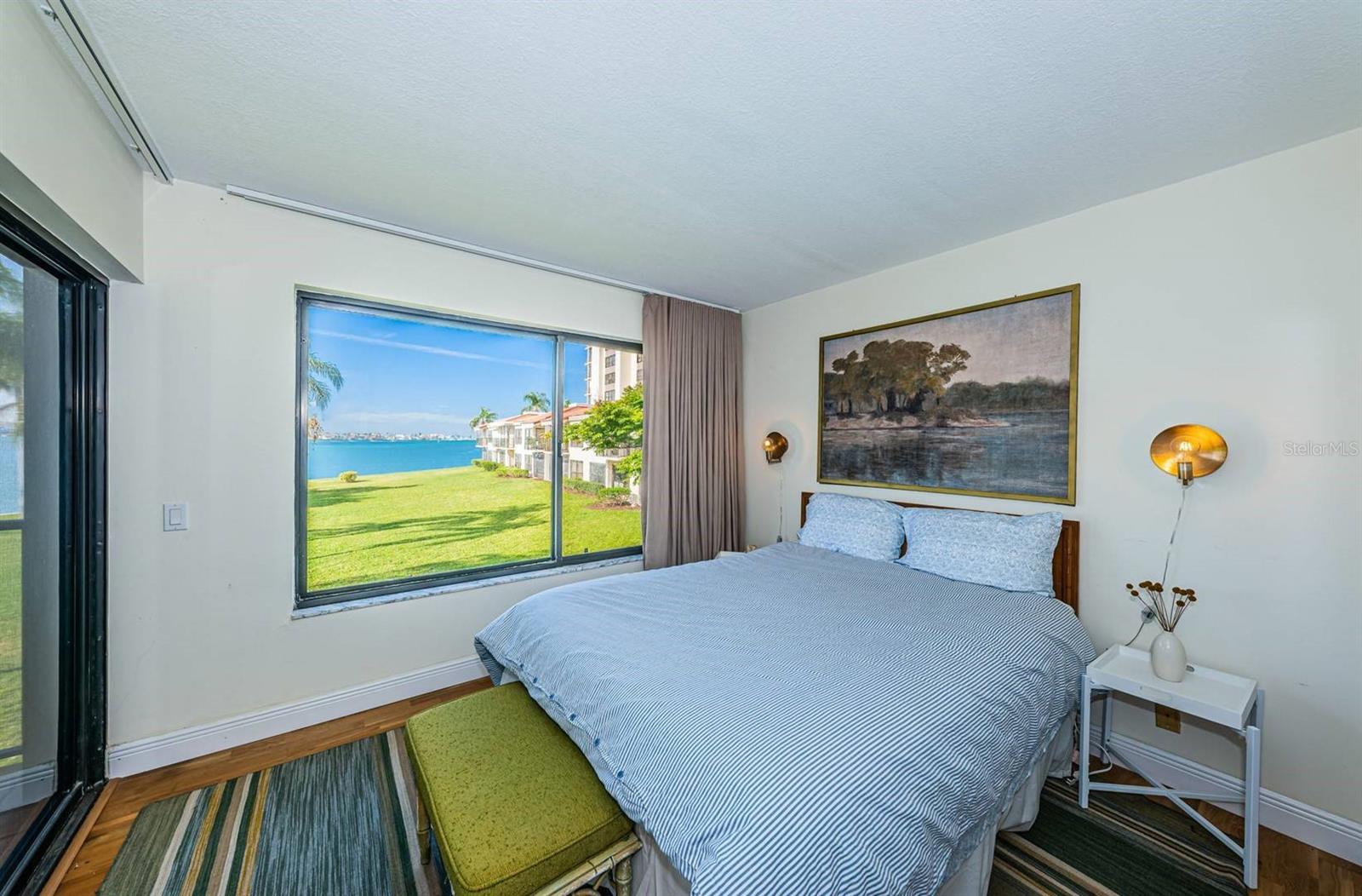 6295 Bahia Del Mar Cir #216 Property Photo 17