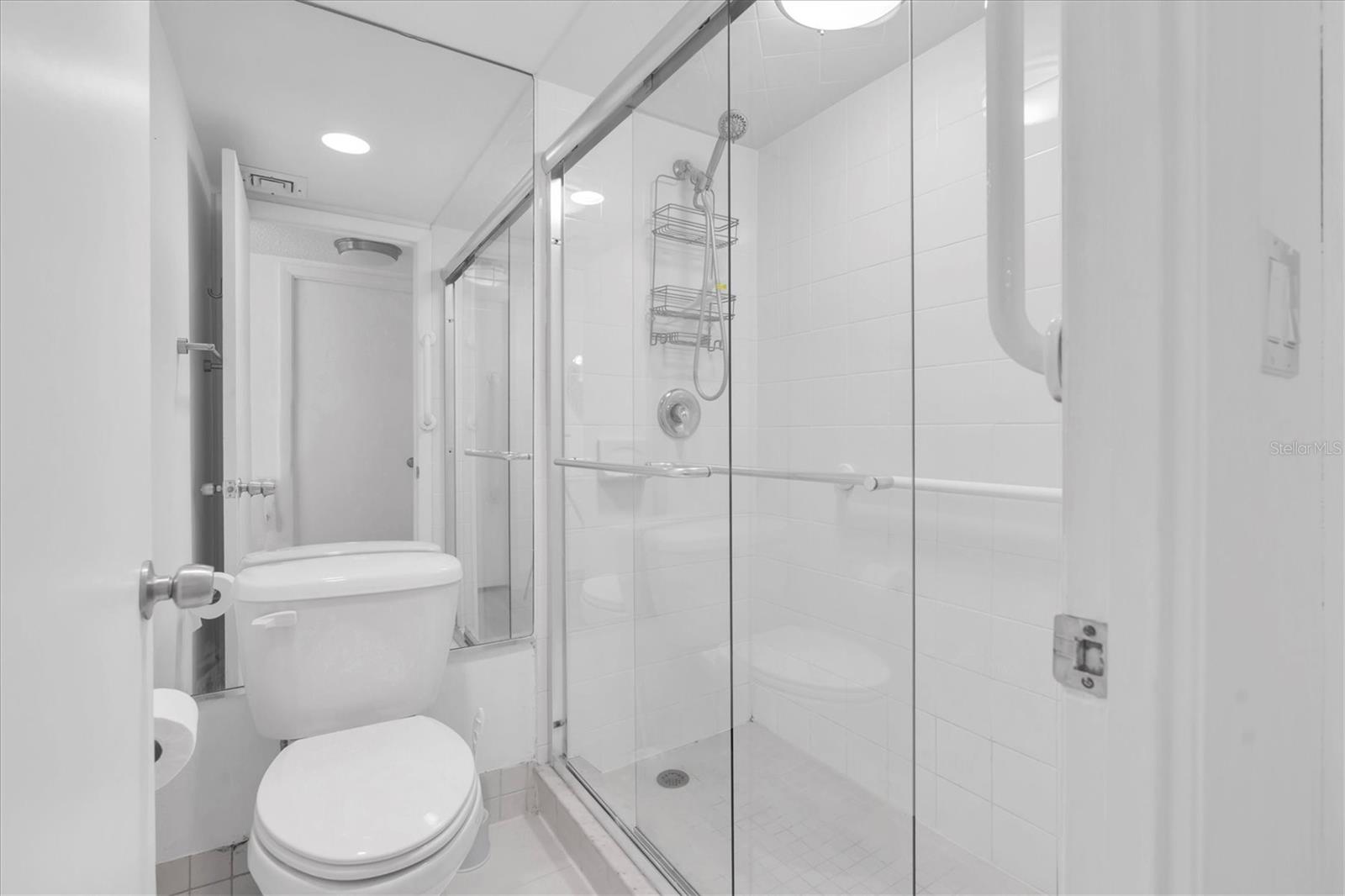 1 Key Capri #701e Property Photo 33