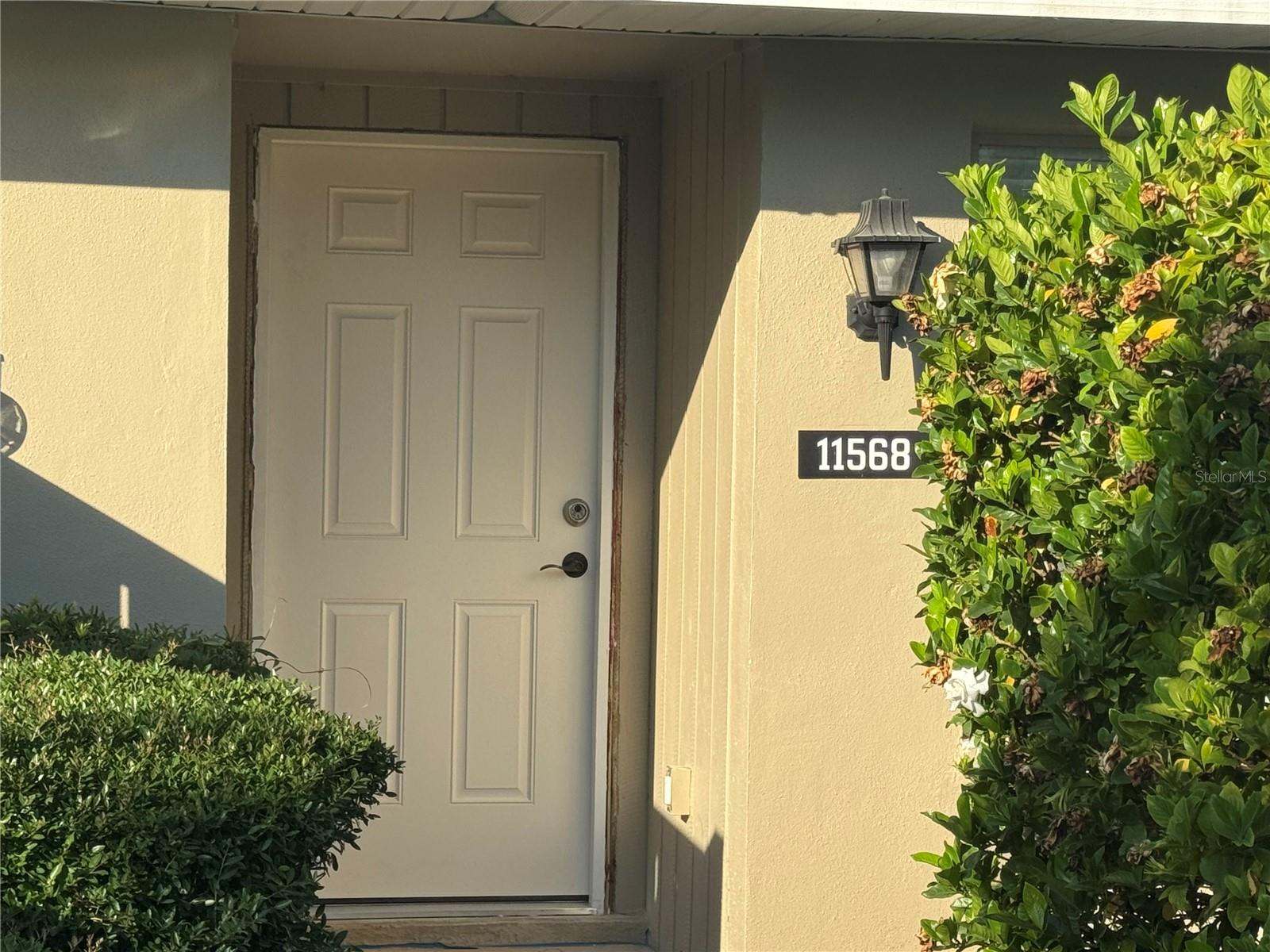 11568 W Bayshore Dr #17 Property Photo 3
