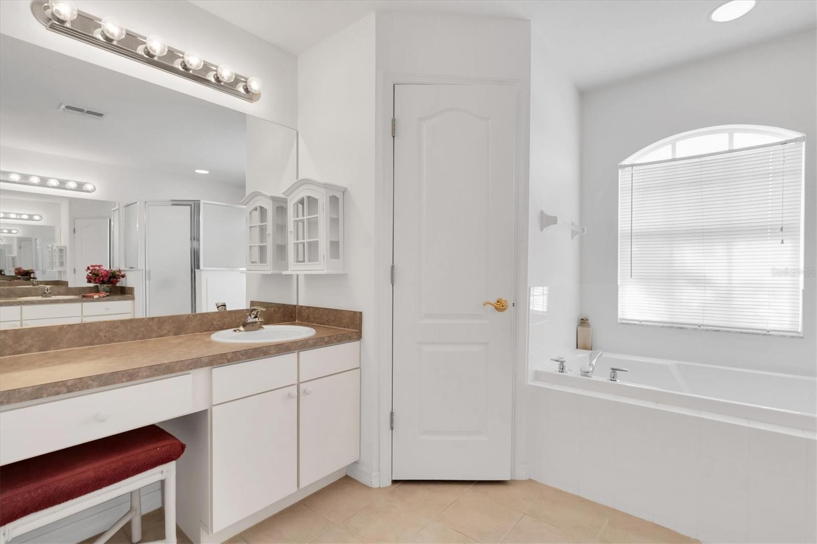 10727 Duck Hook Ct Property Photo 18