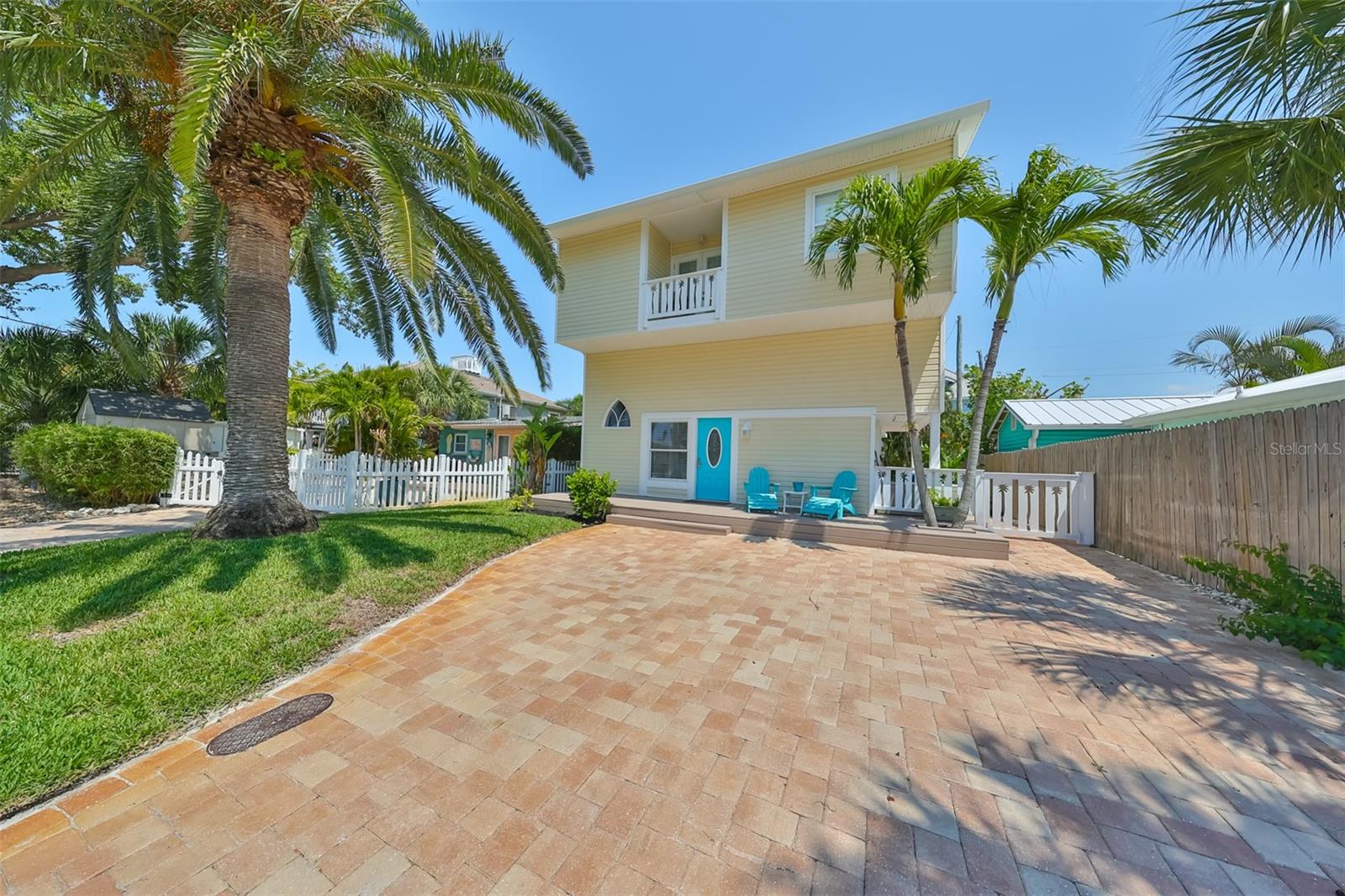 13004 Boca Ciega Ave Property Photo 9