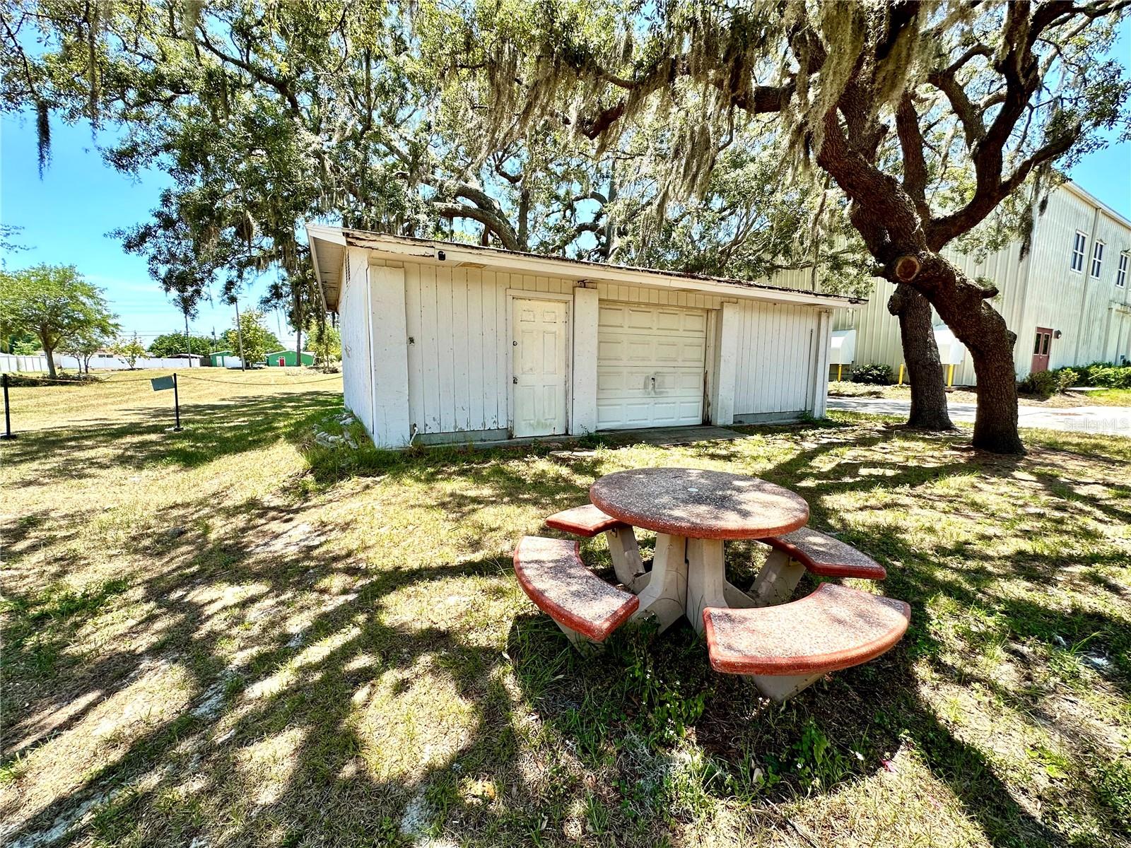 5015 Darlington Rd Property Photo 28
