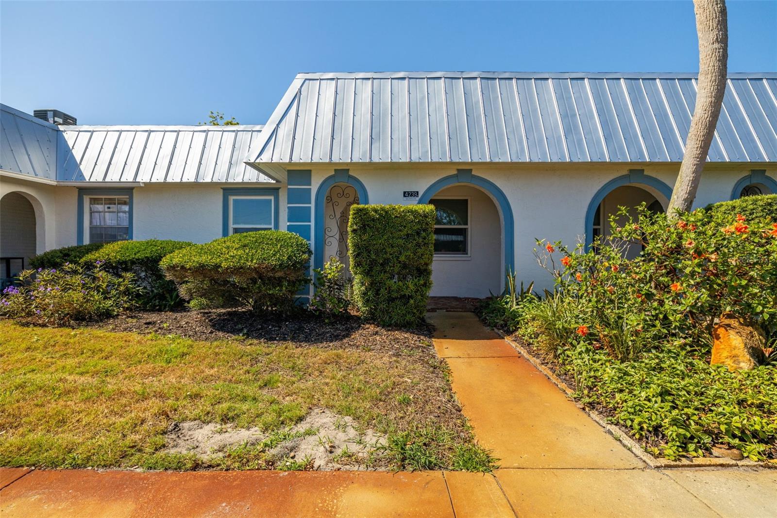 4239 Tamargo Dr Property Photo 1