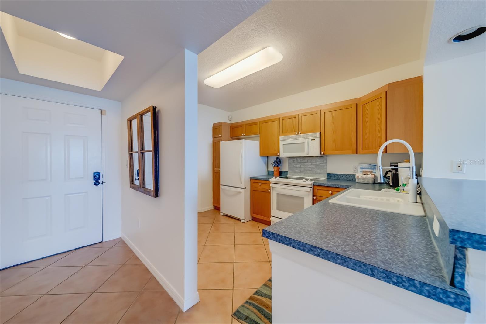 16550 Gulf Blvd #643 Property Photo 4