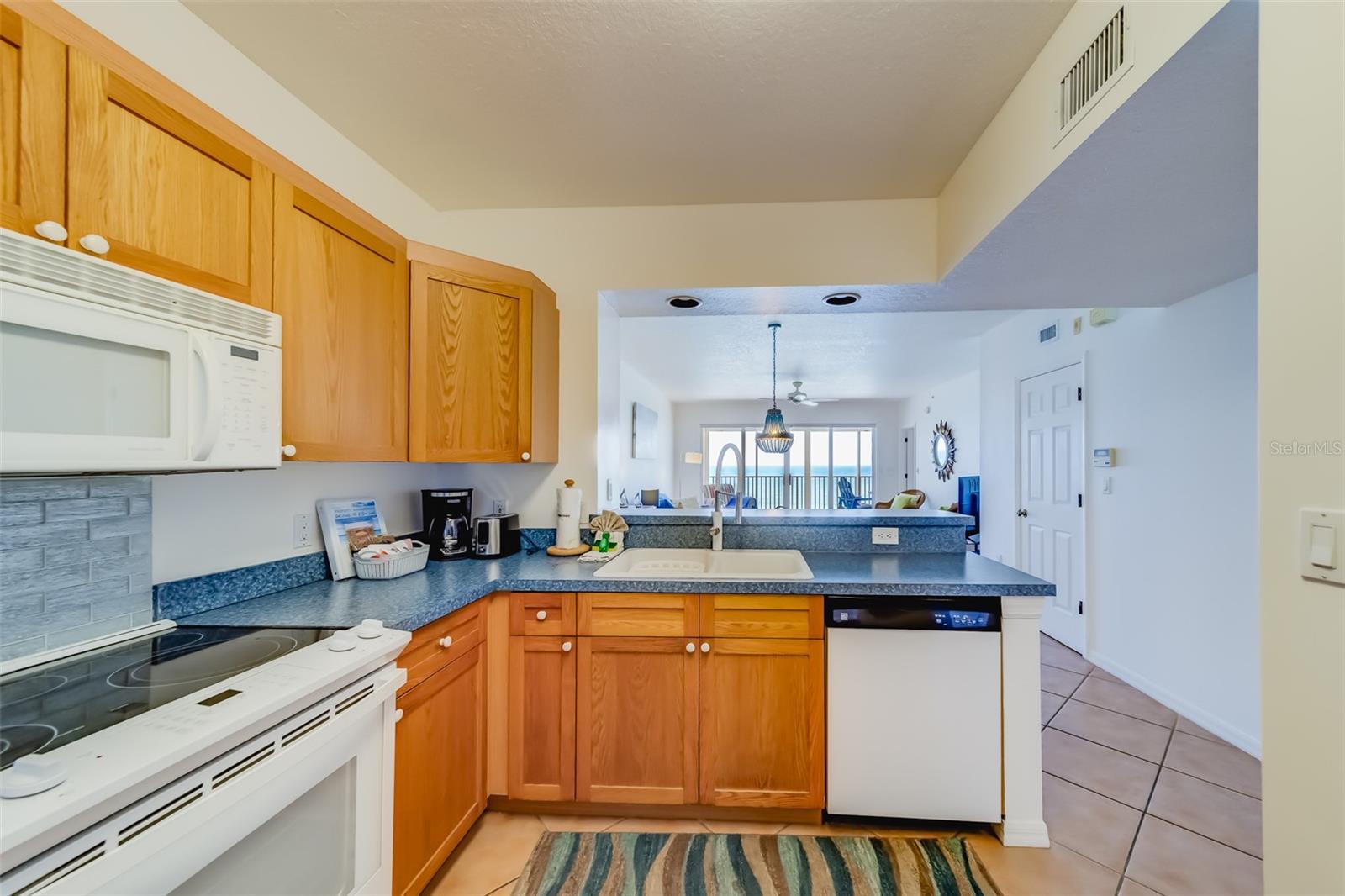 16550 Gulf Blvd #643 Property Photo 17