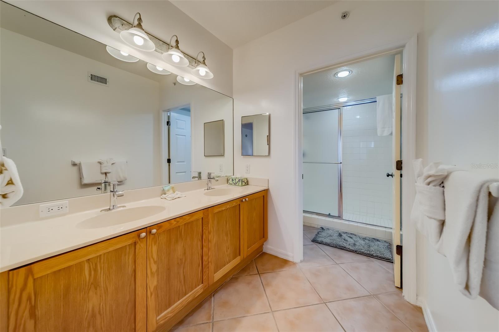 16550 Gulf Blvd #643 Property Photo 26