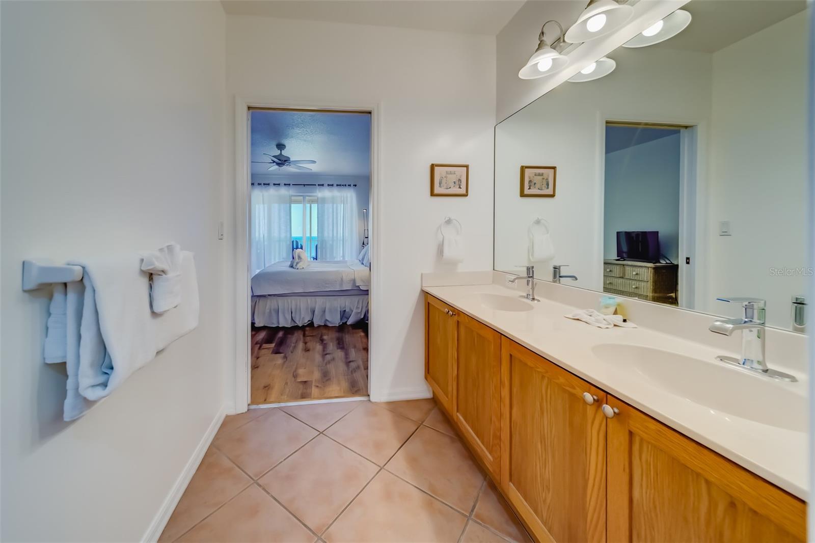 16550 Gulf Blvd #643 Property Photo 28