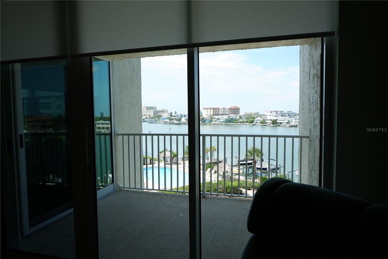 736 Island Way #404 Property Photo 10