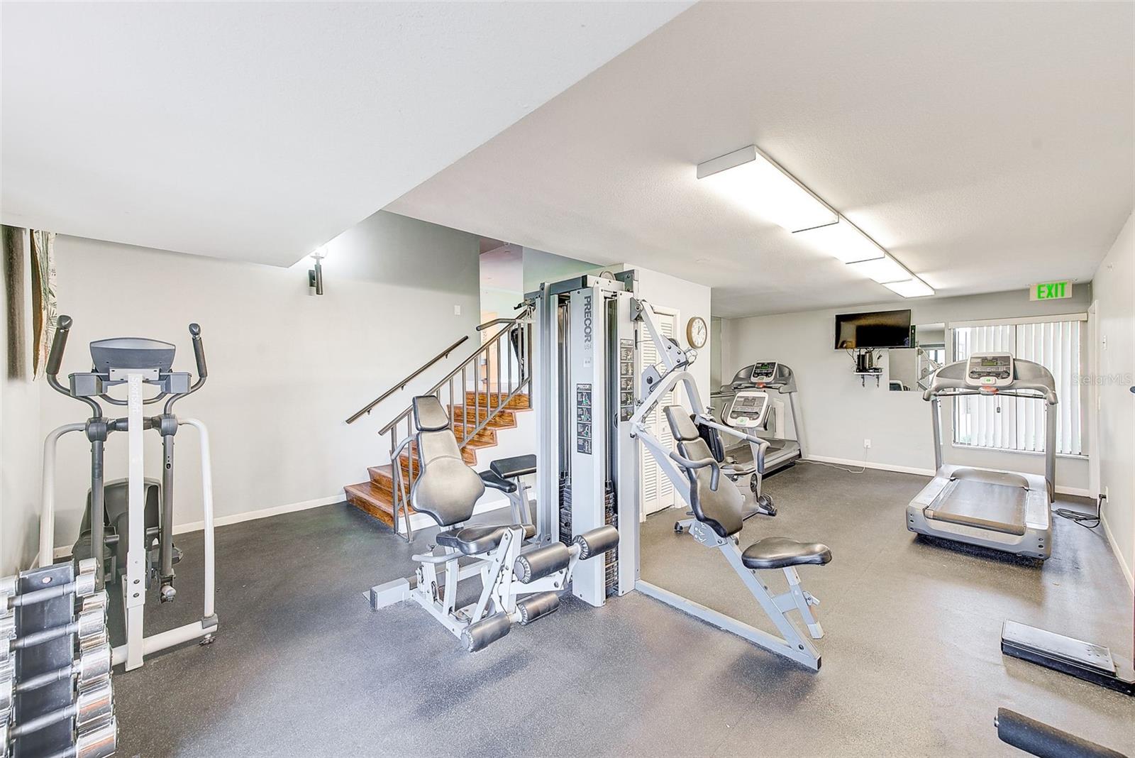 736 Island Way #404 Property Photo 29