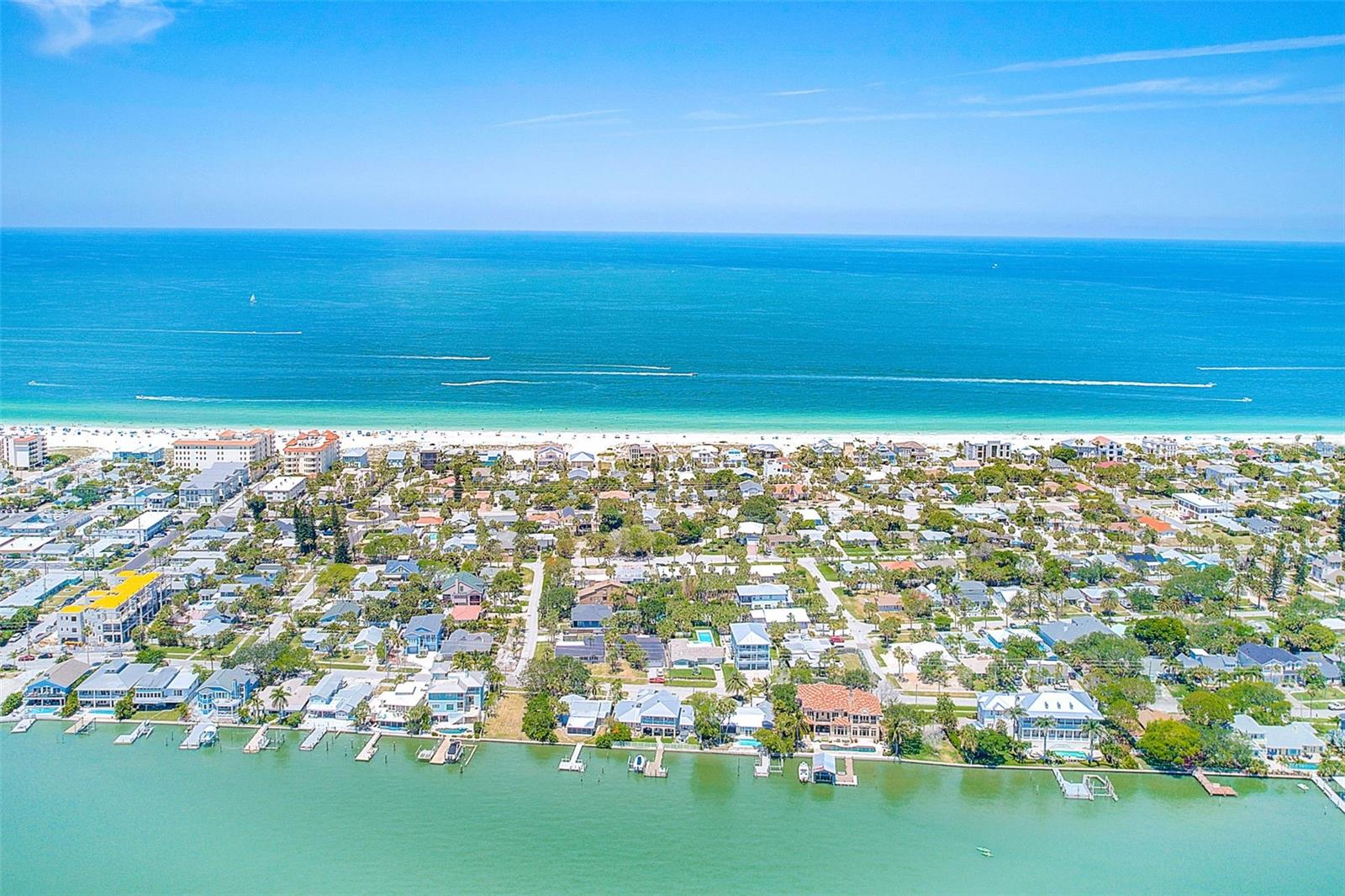 736 Island Way #404 Property Photo 33