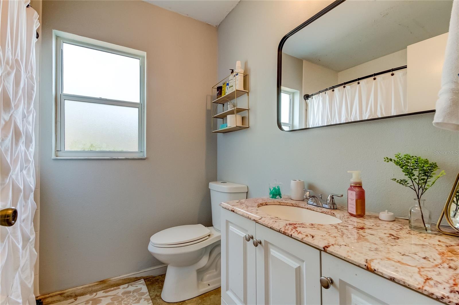 6854 Circlecreek Dr Property Photo 21