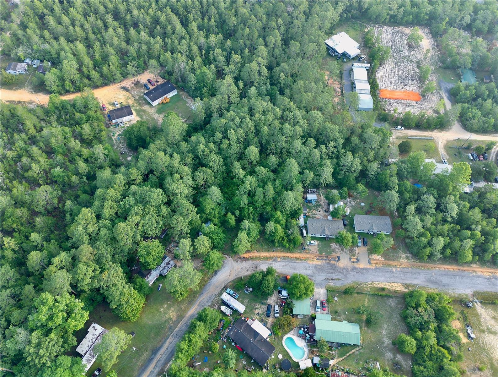 Pinetree Ln Property Photo 3
