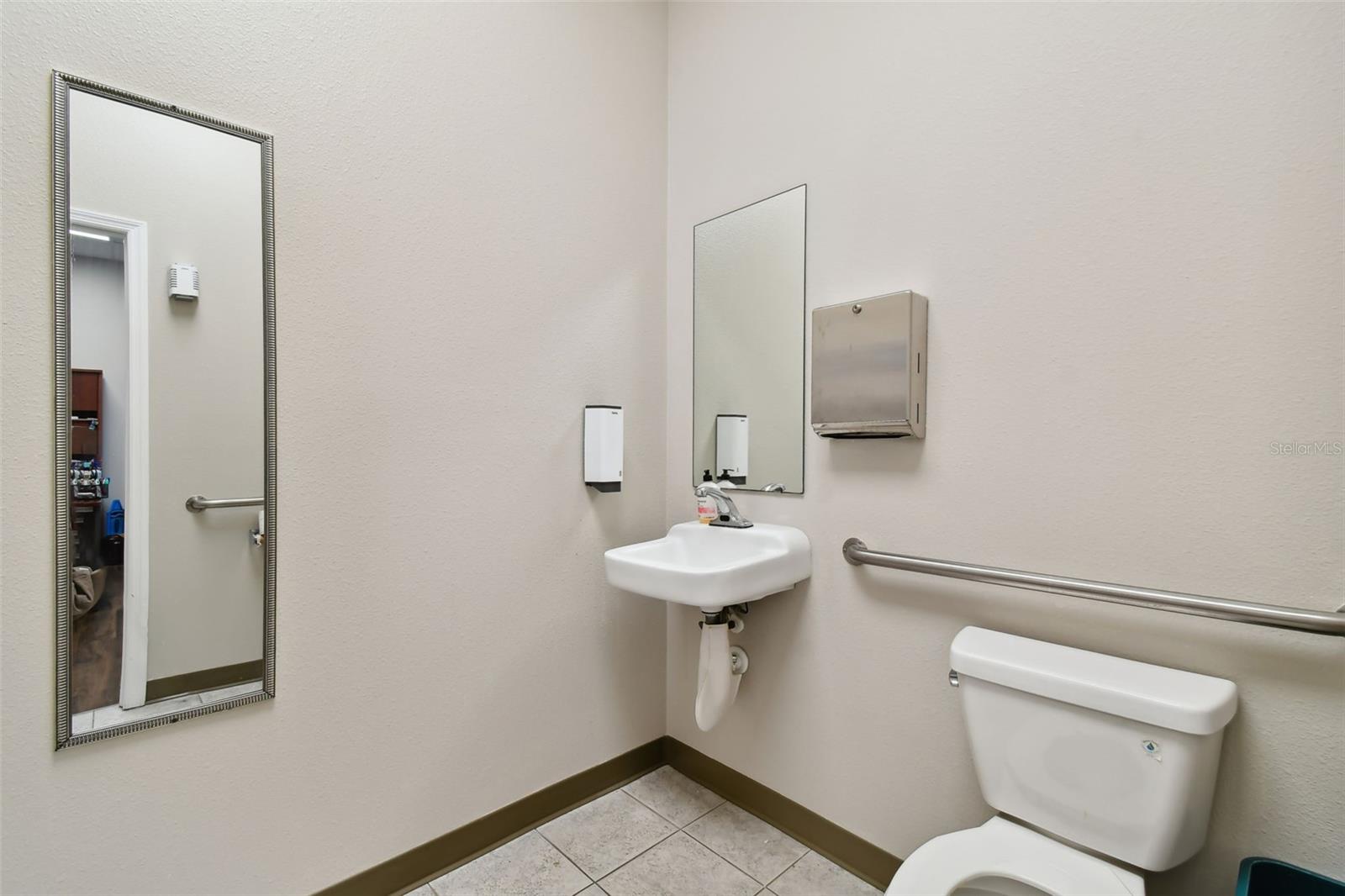 772 Cortaro Dr Property Photo 29
