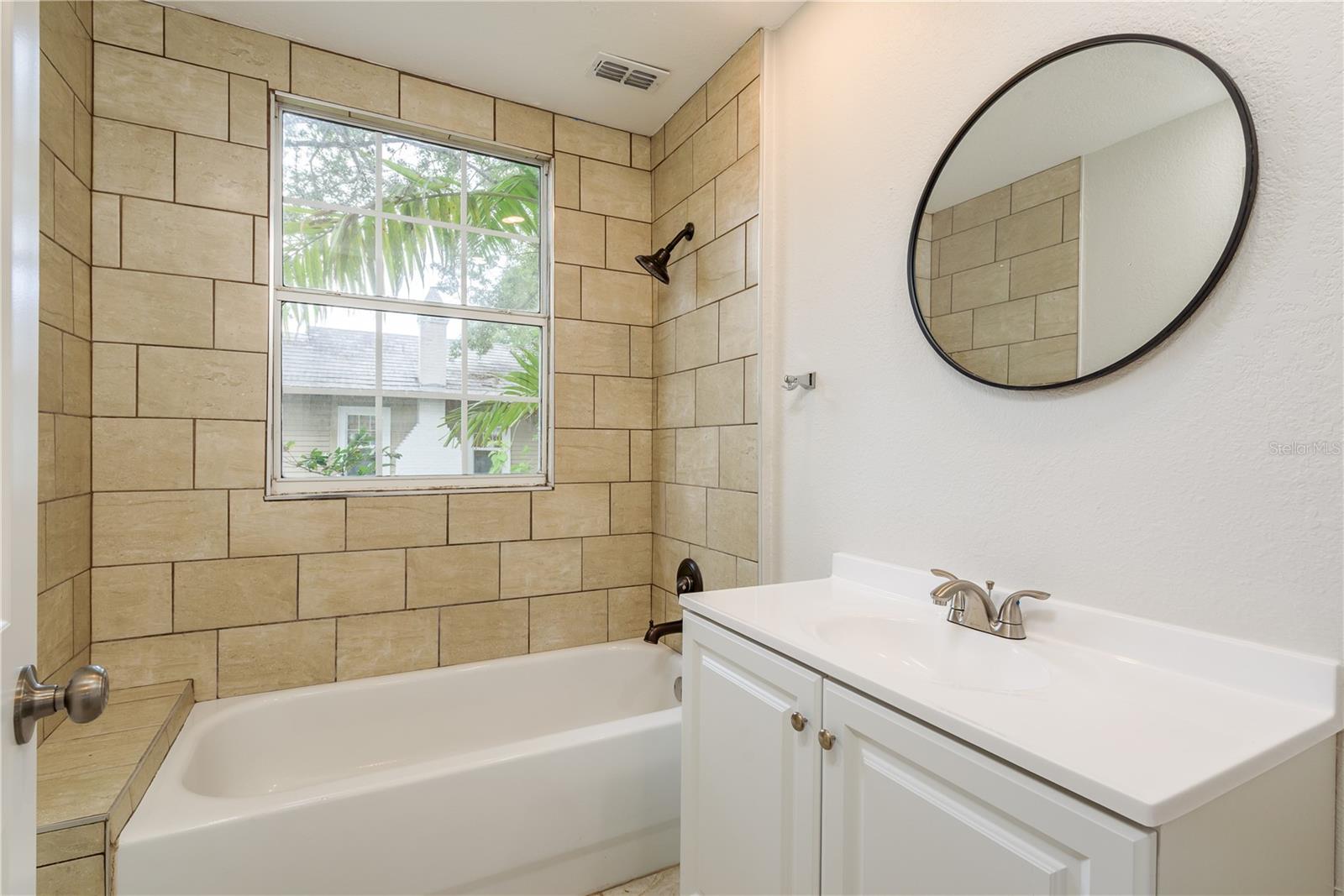 49 W Boyer St Property Photo 14