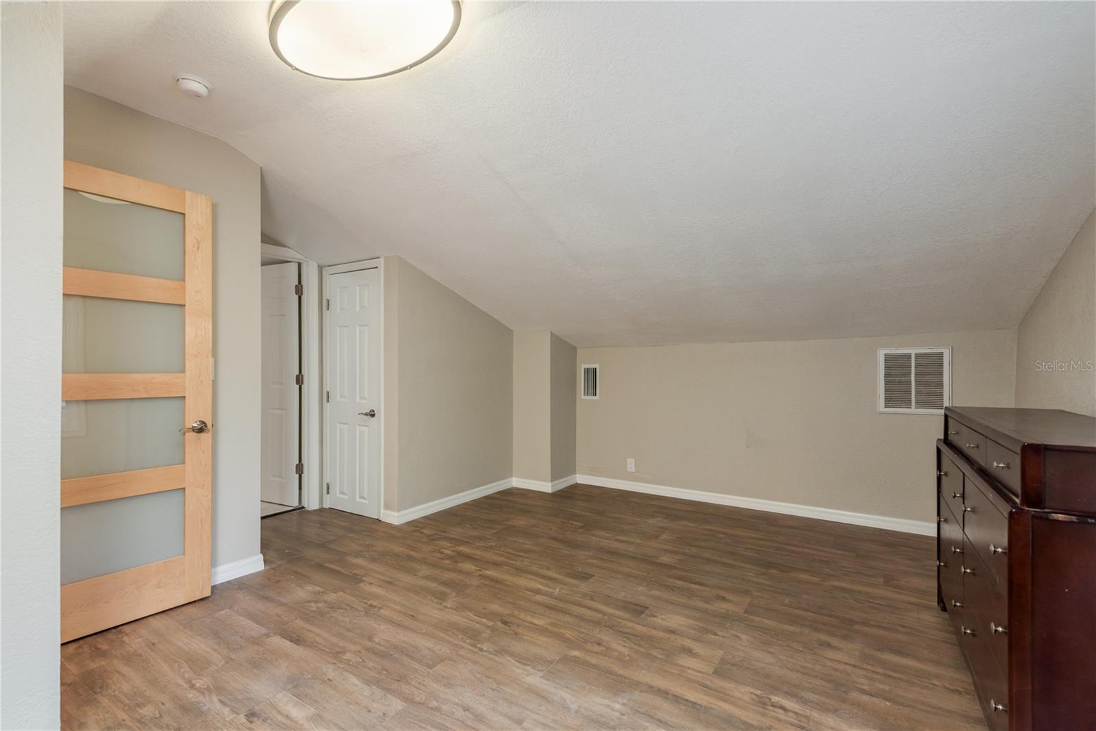 49 W Boyer St Property Photo 18