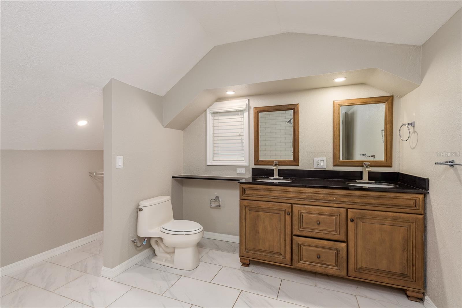 49 W Boyer St Property Photo 19