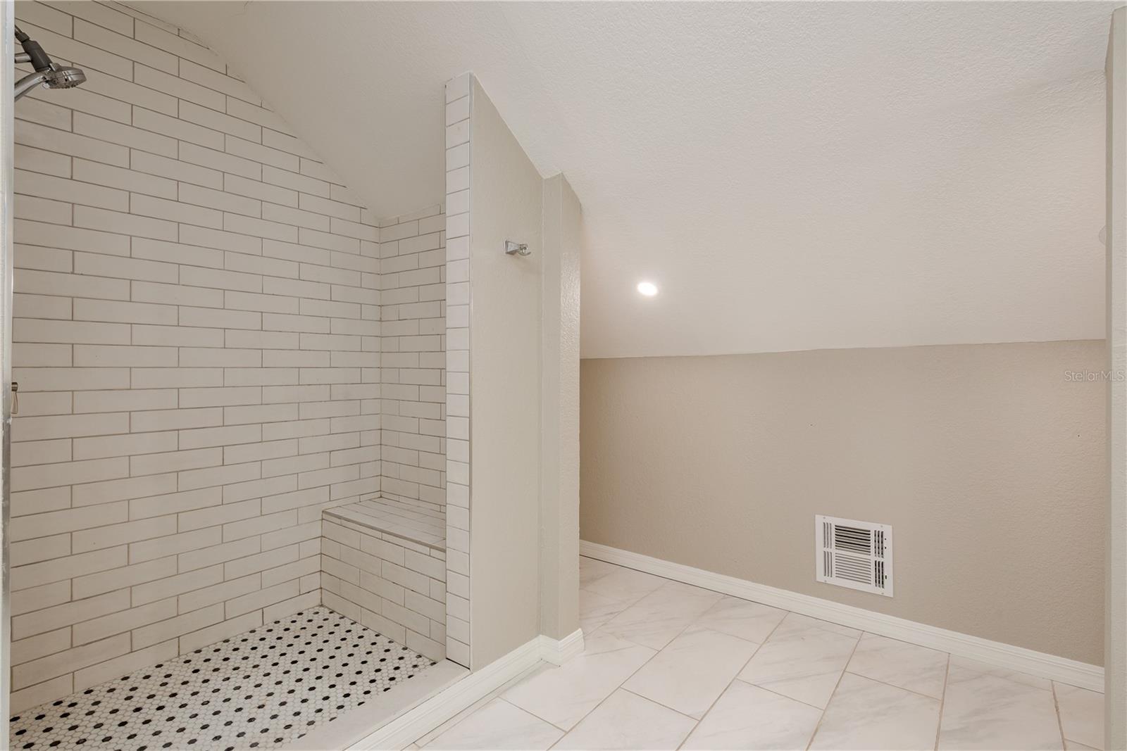 49 W Boyer St Property Photo 20
