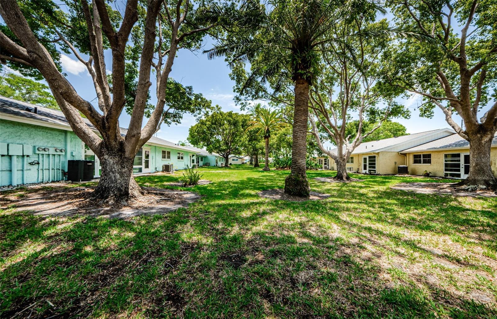 2465 Northside Dr #702 Property Photo 11