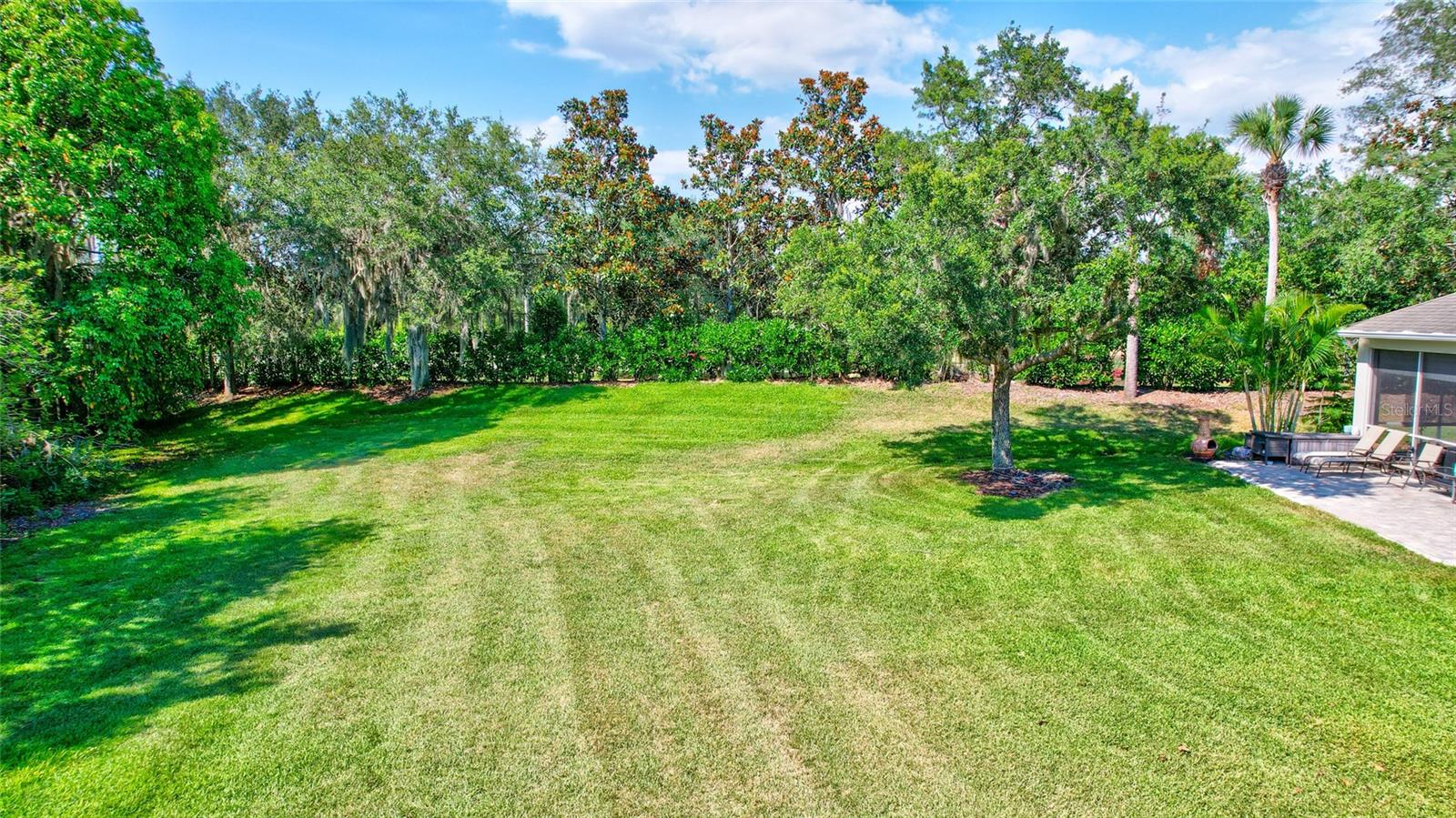 10426 48th Ct E Property Photo 3