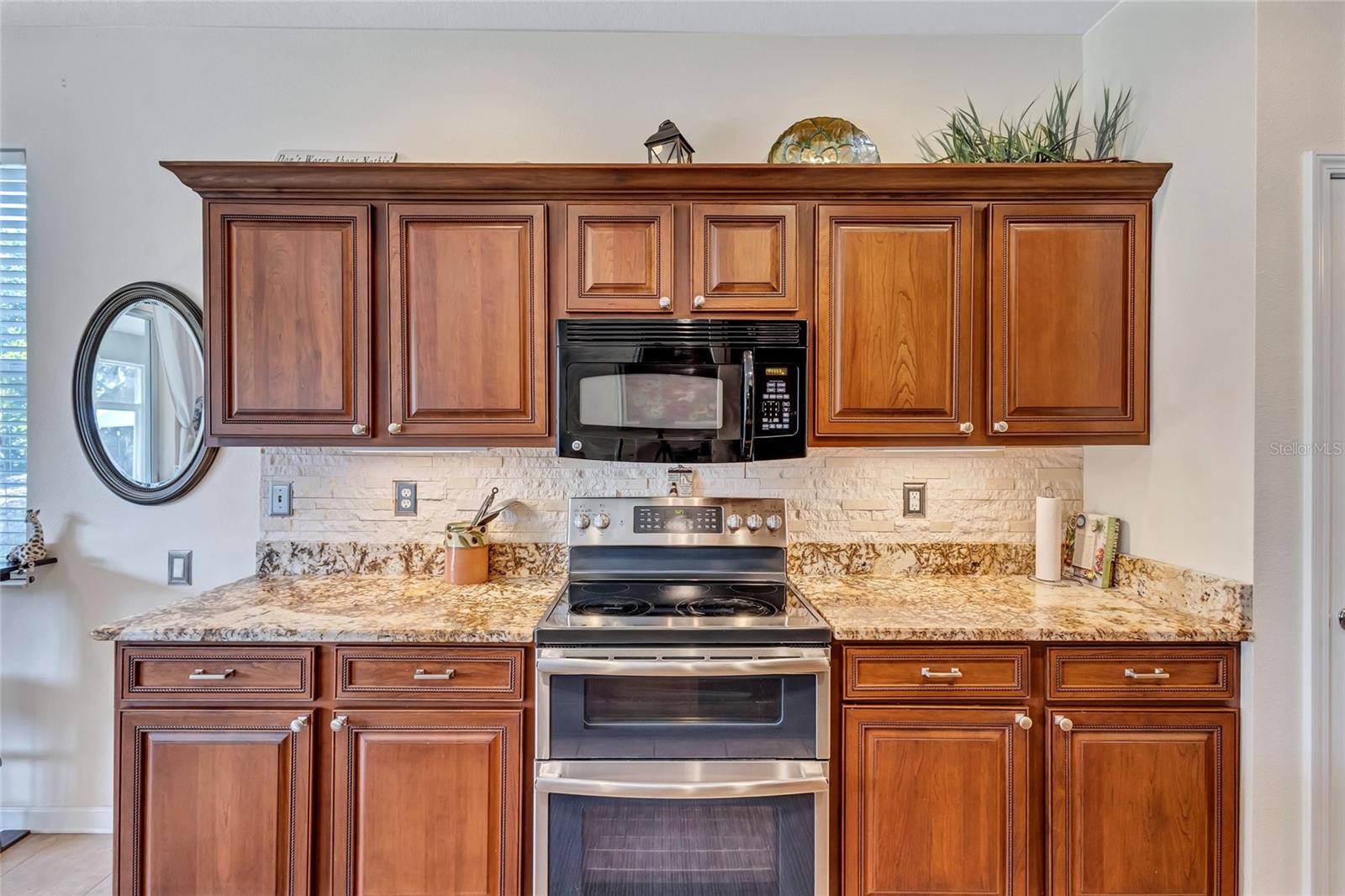 10426 48th Ct E Property Photo 13