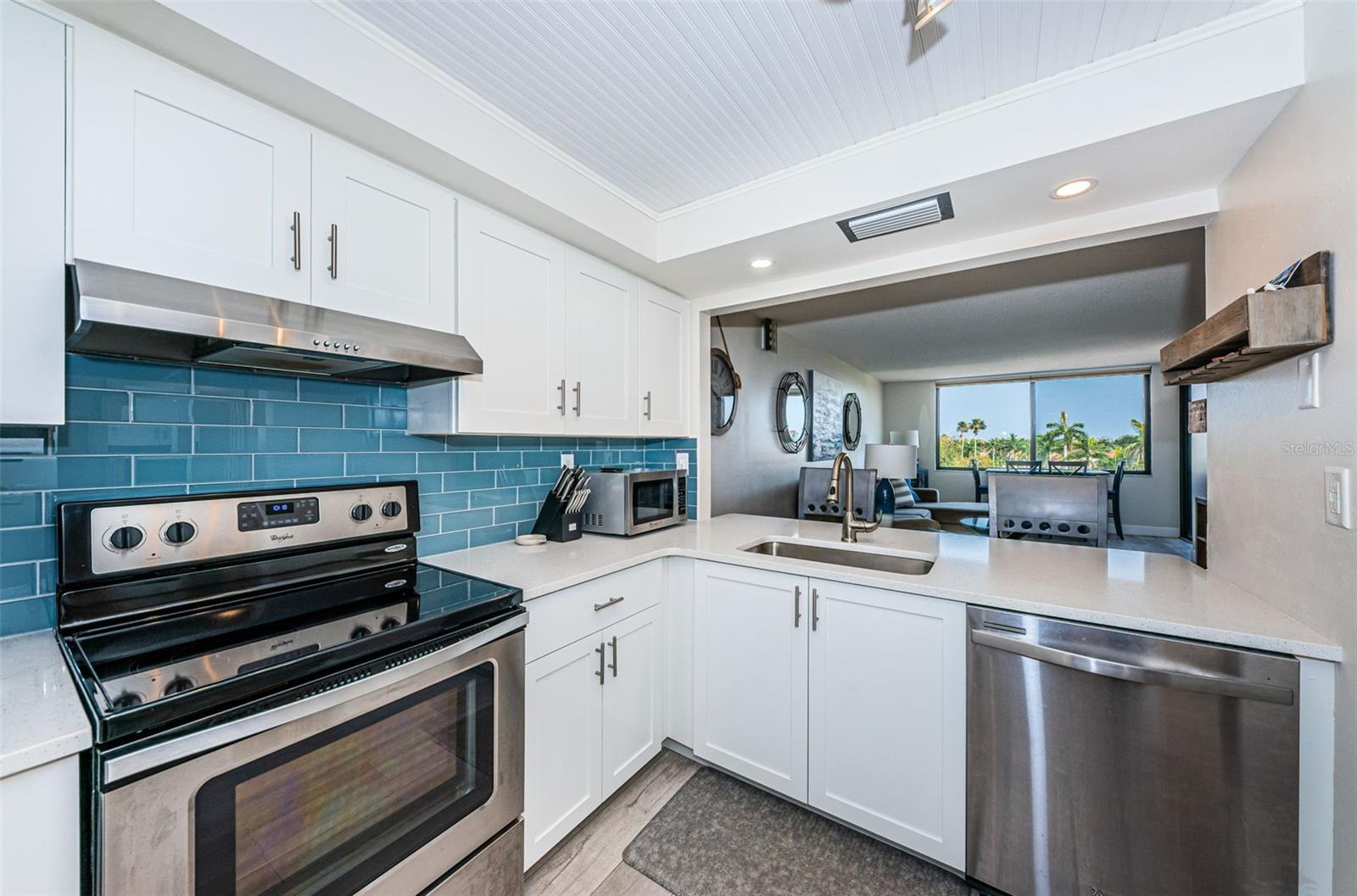 6361 Bahia Del Mar Blvd #503 Property Photo 4