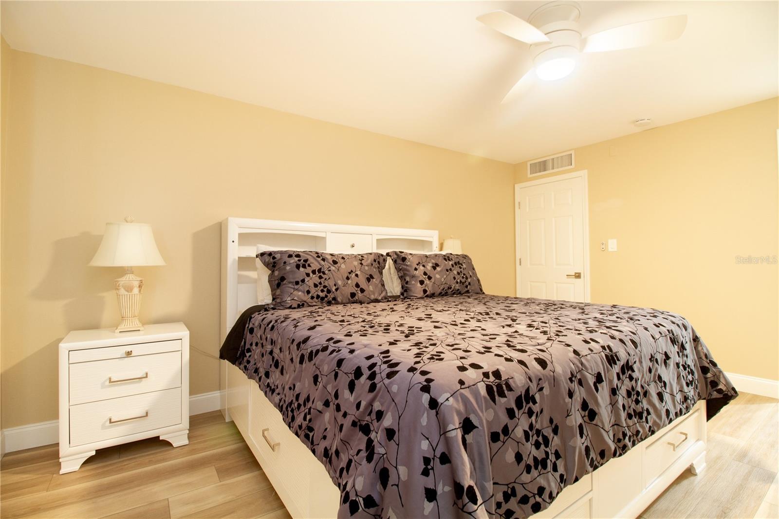 440 S Gulfview Blvd #1002 Property Photo 18