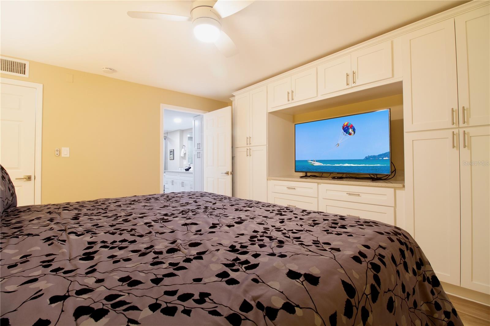 440 S Gulfview Blvd #1002 Property Photo 20