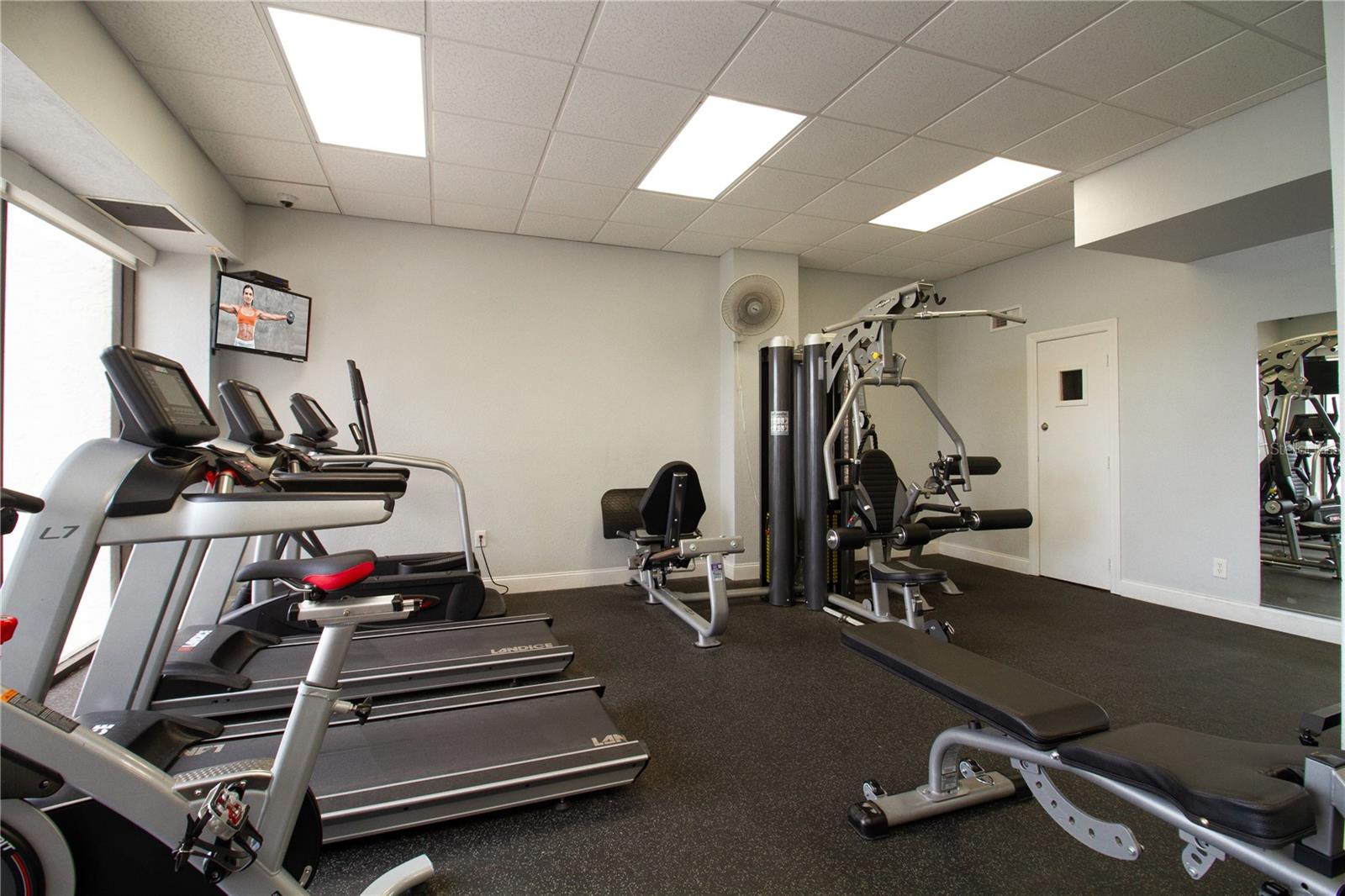 440 S Gulfview Blvd #1002 Property Photo 41