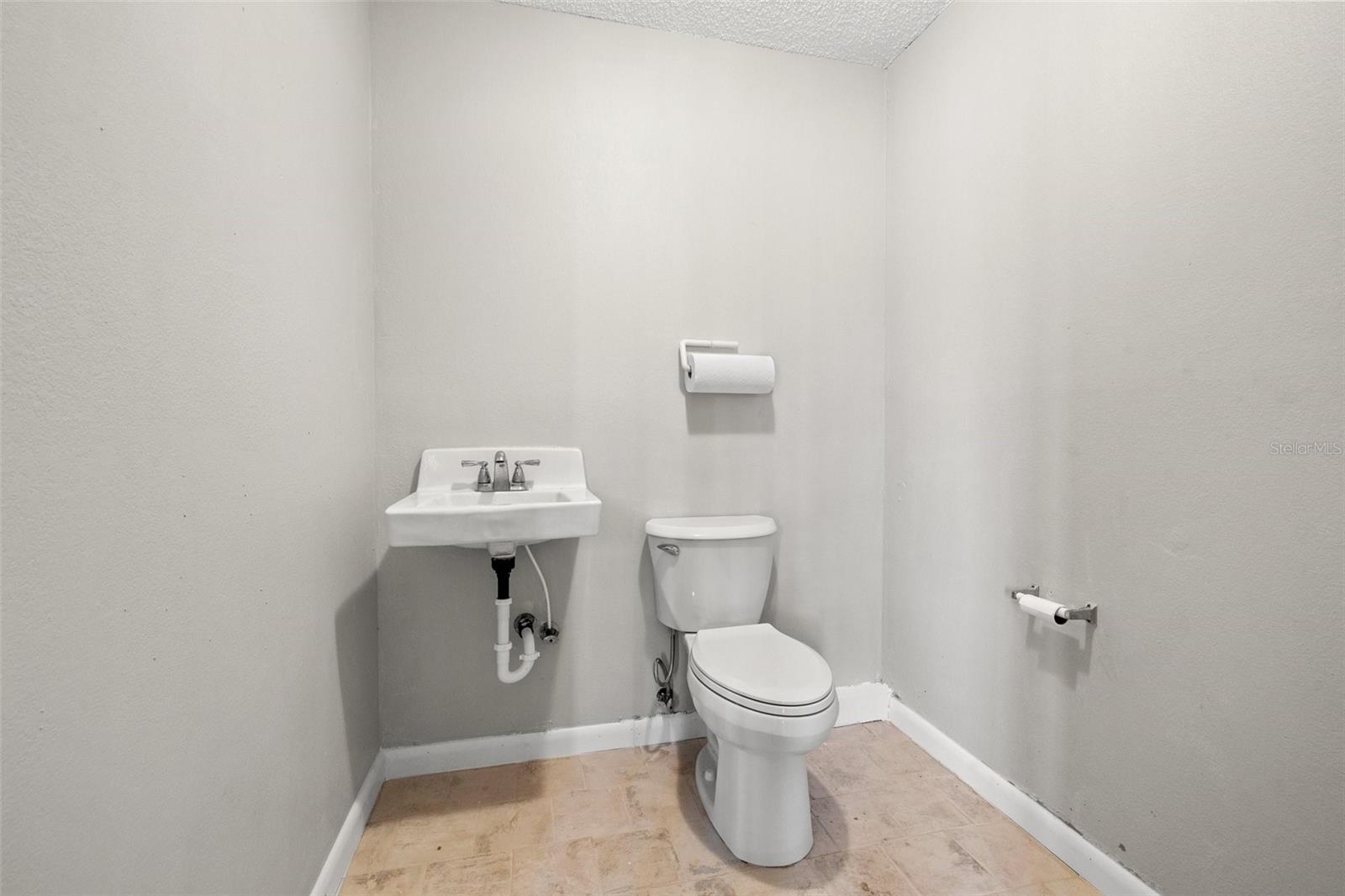 800 Pasadena Ave S Property Photo 33