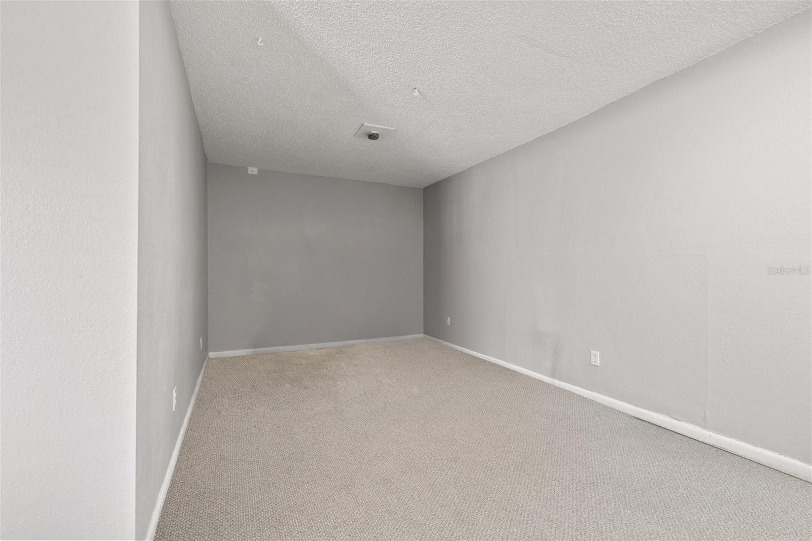 800 Pasadena Ave S Property Photo 39