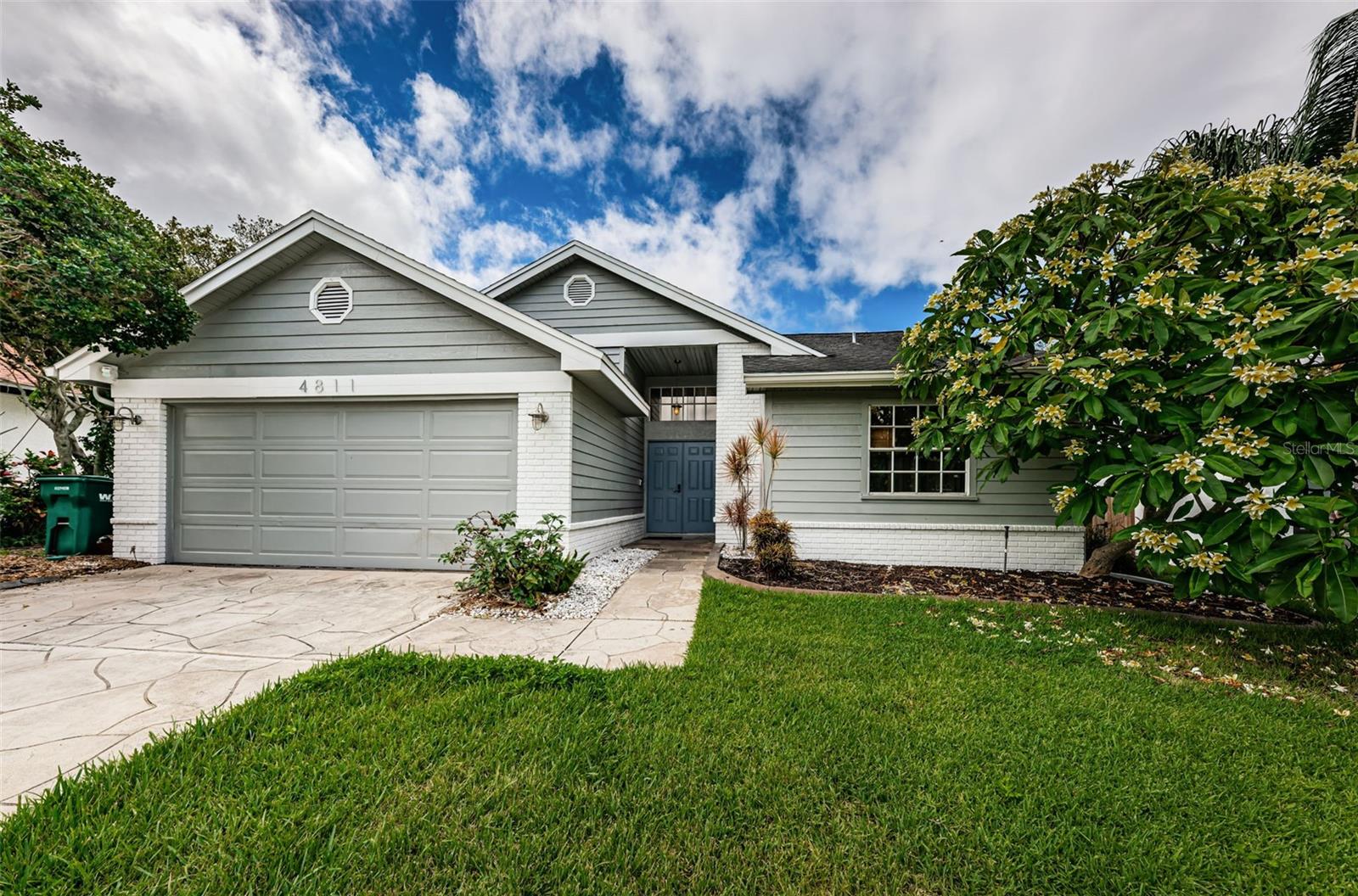 4811 Harbor Woods Dr Property Photo 1