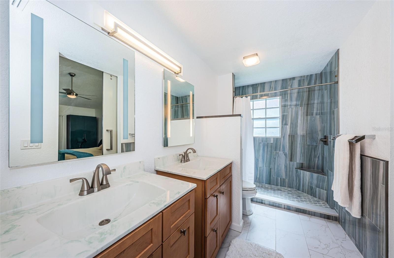 4811 Harbor Woods Dr Property Photo 14
