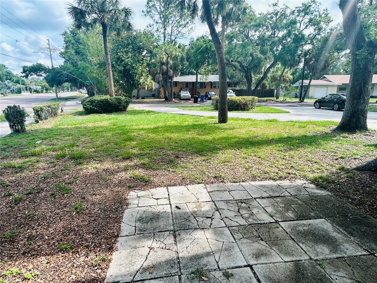 2811 Valencia Way S Property Photo 7