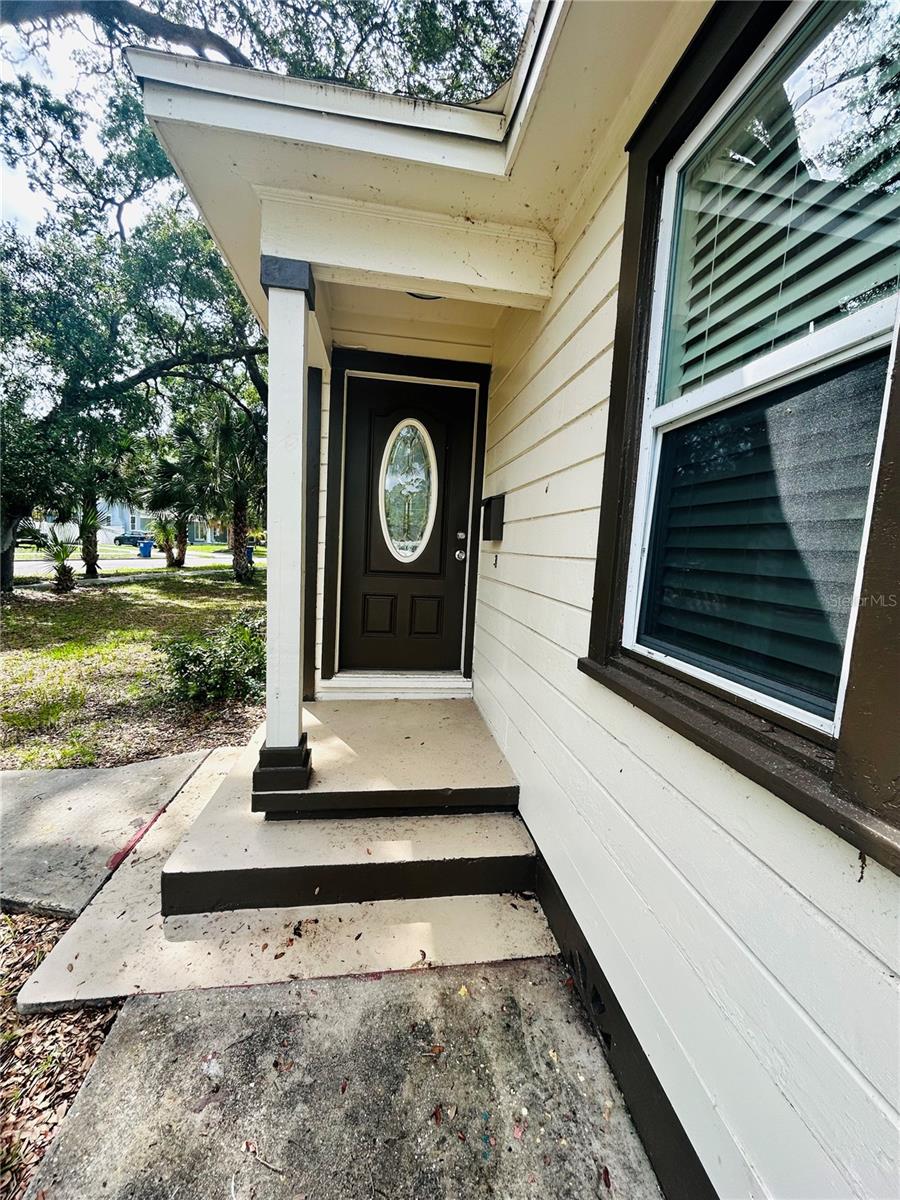 2811 Valencia Way S Property Photo 9