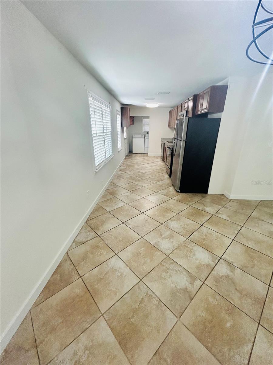 2811 Valencia Way S Property Photo 13