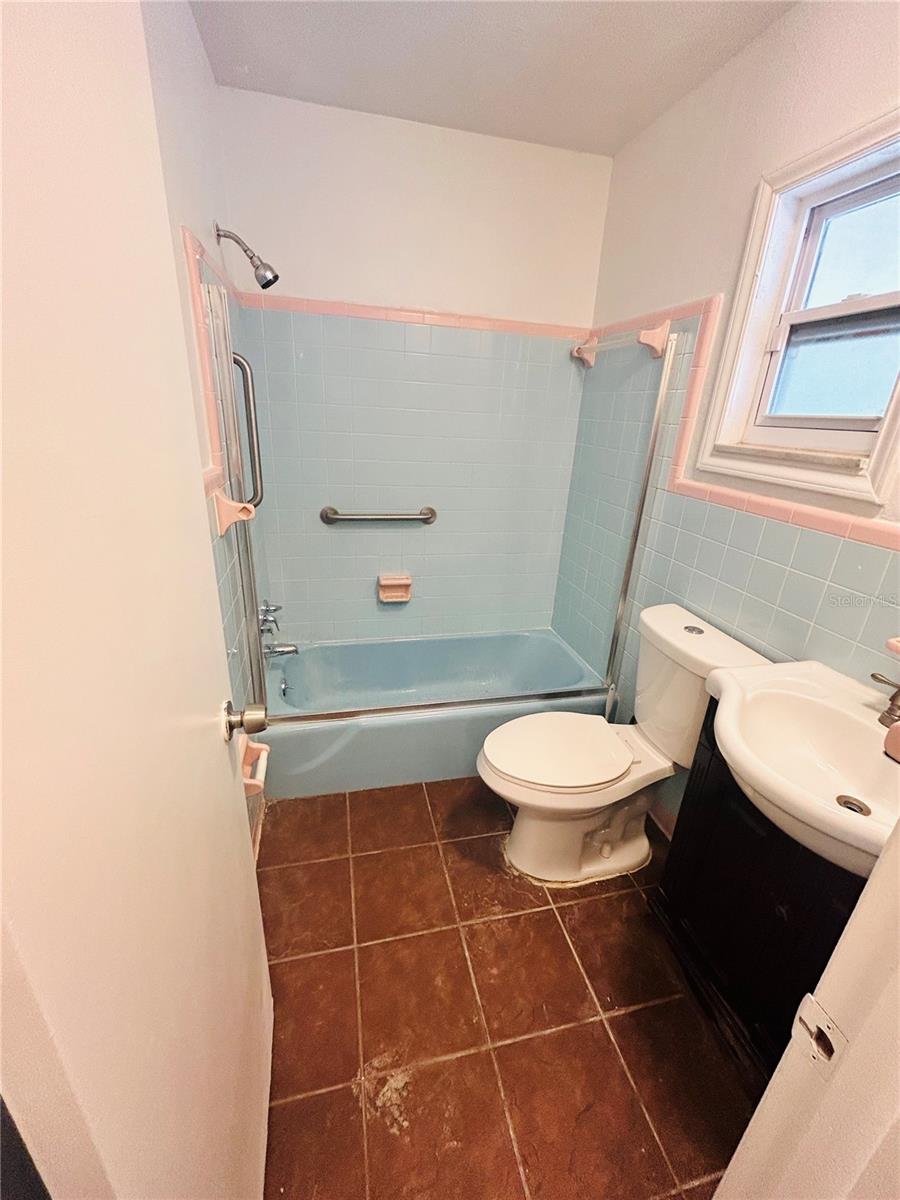 2811 Valencia Way S Property Photo 26