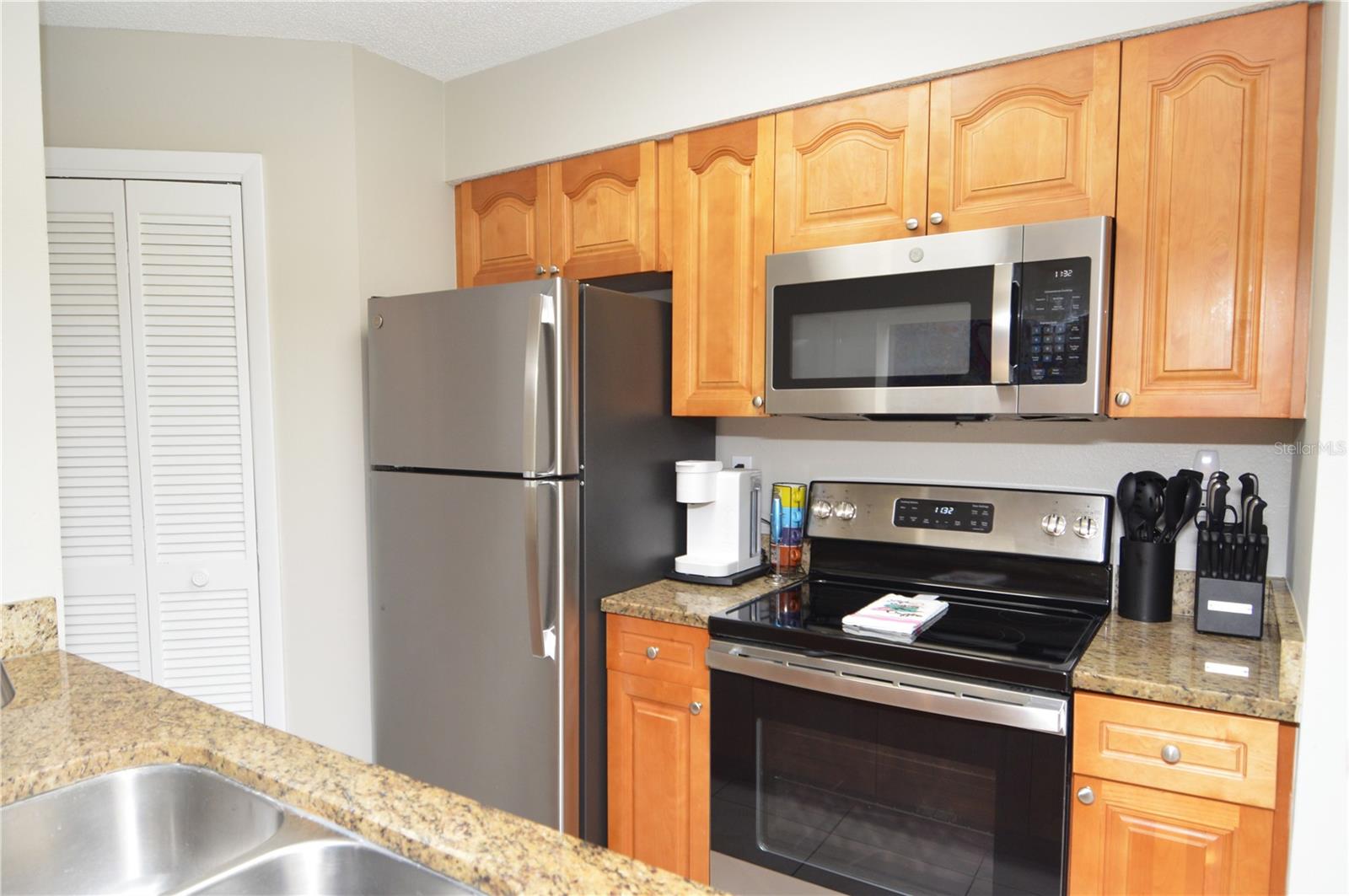 8752 Mallard Reserve Dr #203 (furnished) Property Photo 6