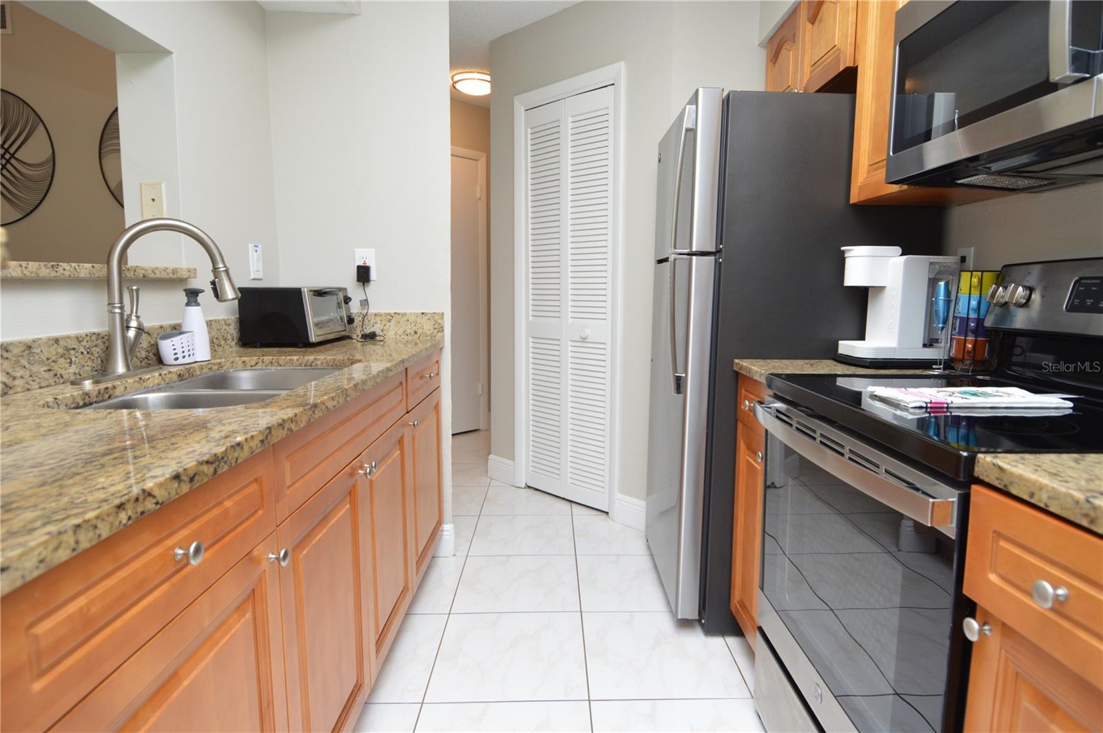 8752 Mallard Reserve Dr #203 (furnished) Property Photo 7