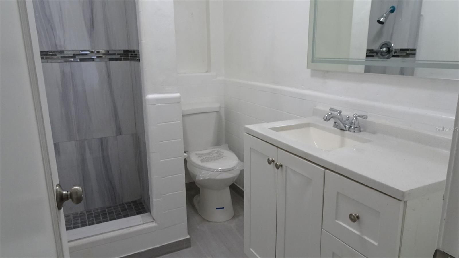 366 45th Ave N Property Photo 18