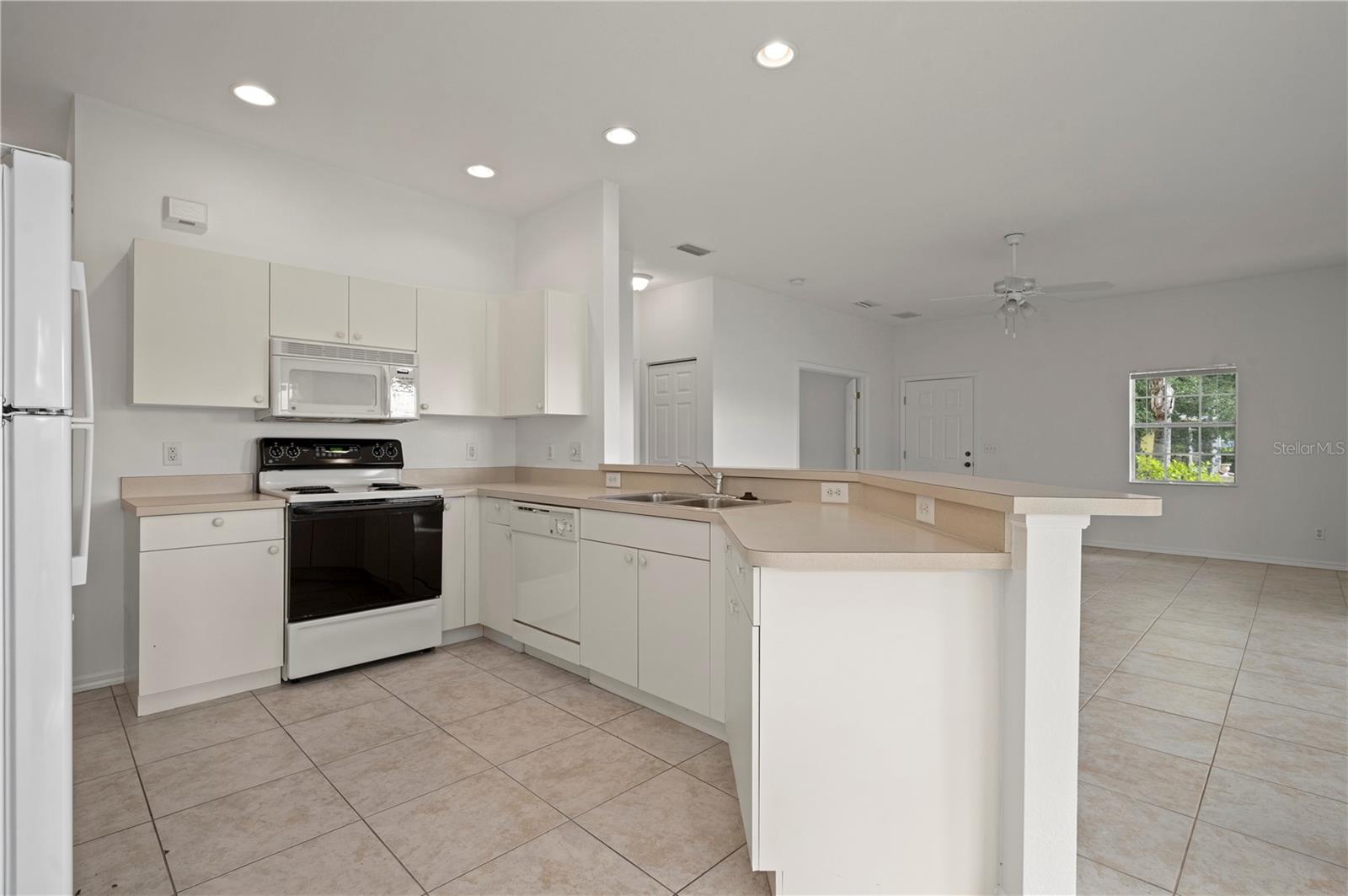 25574 Heritage Lake Blvd Property Photo 17