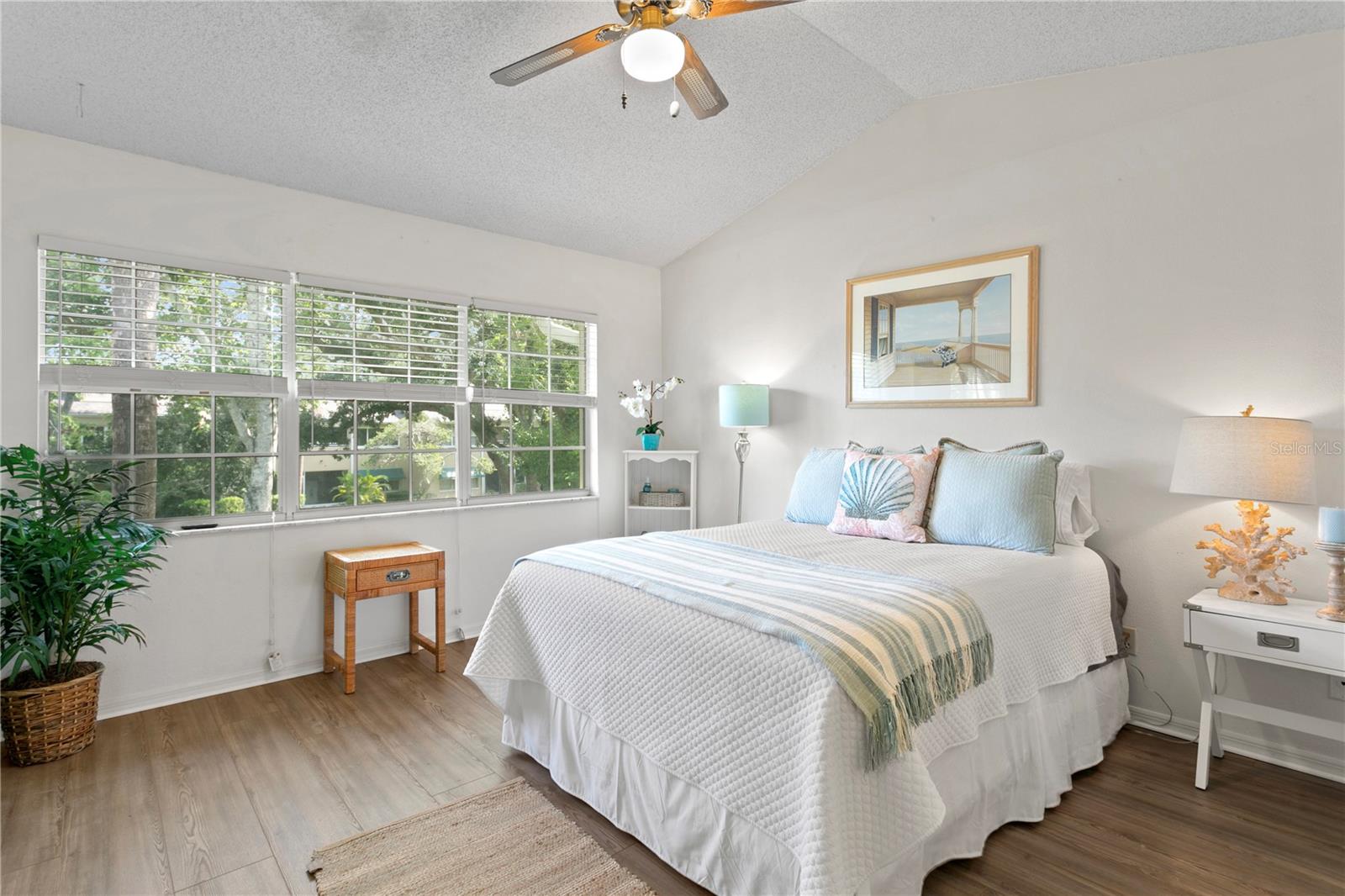 10823 Indian Hills Ct #33 Property Photo 16