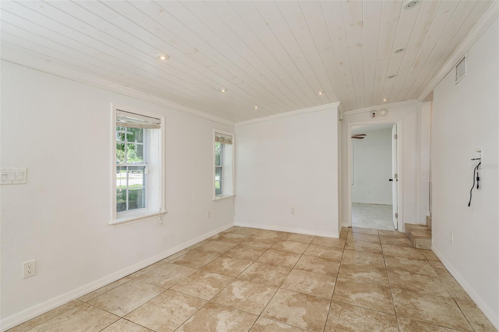 7140 Riverrun Rd Property Photo 12