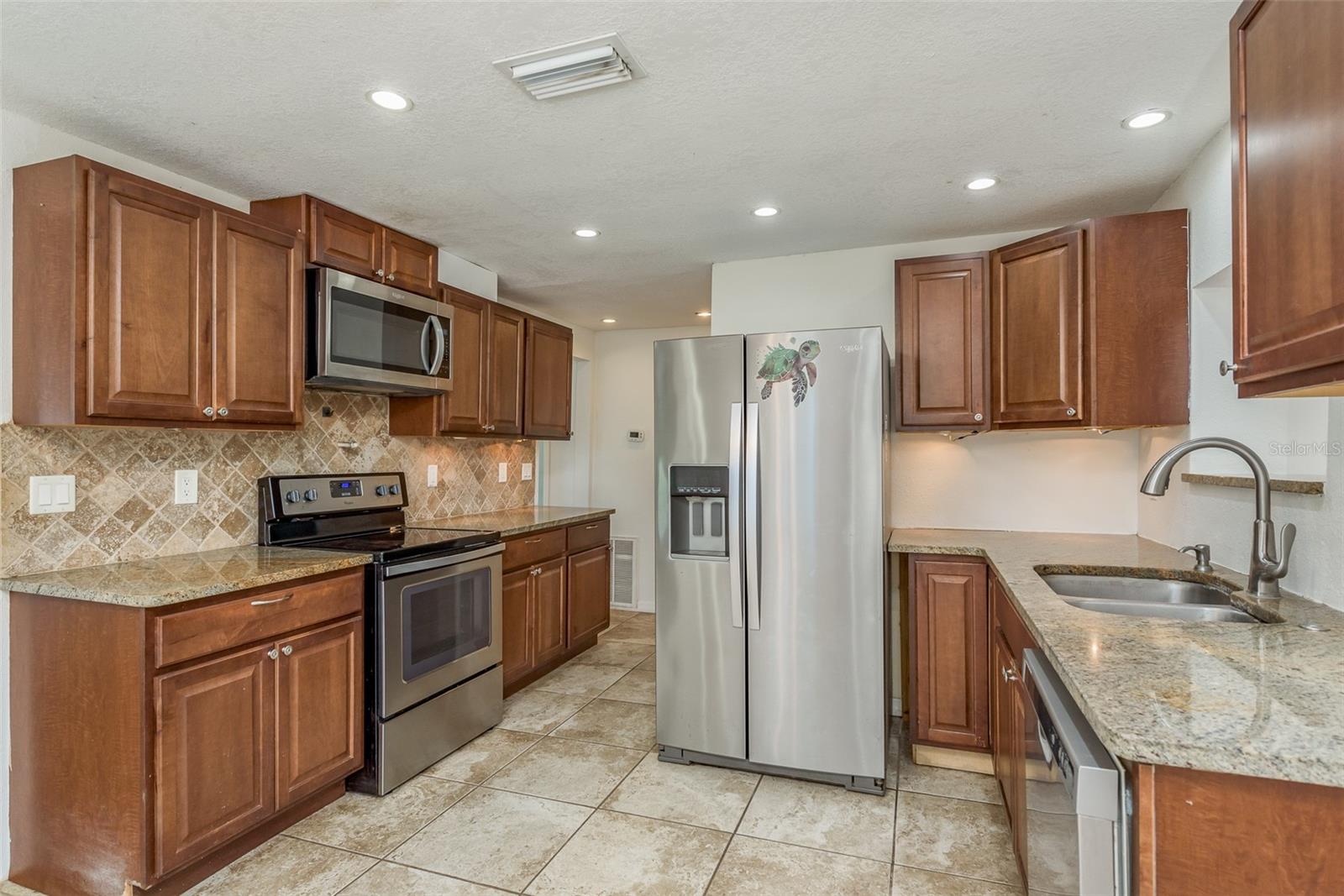 7140 Riverrun Rd Property Photo 14