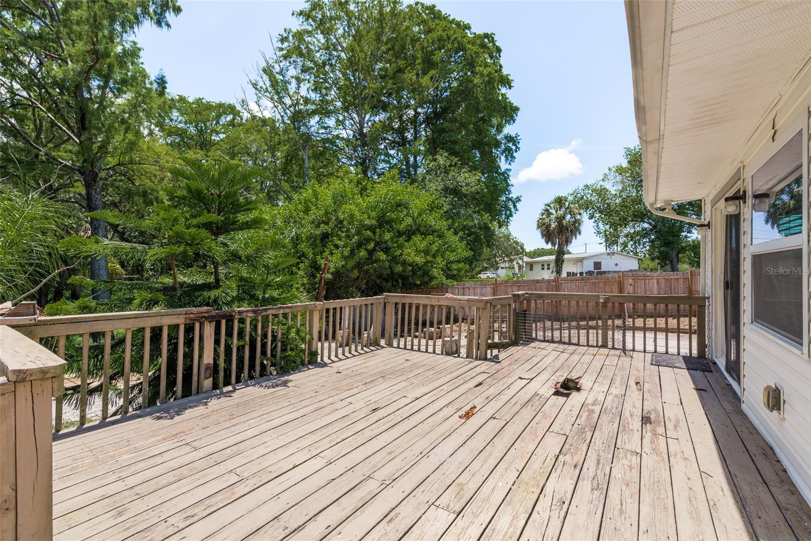 7140 Riverrun Rd Property Photo 16